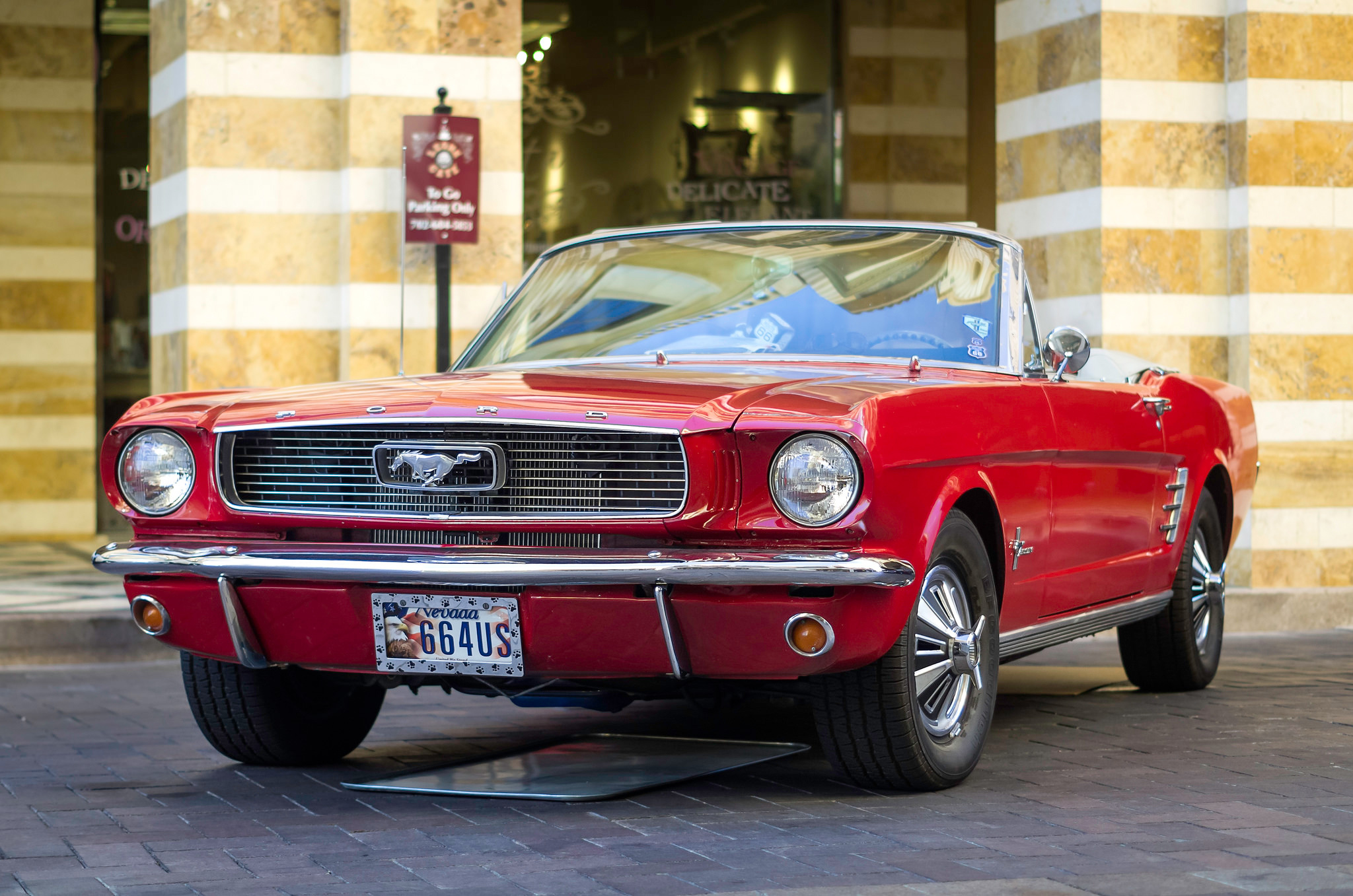 Скачать 1966, mustang, красный, кабриолет обои на рабочий стол