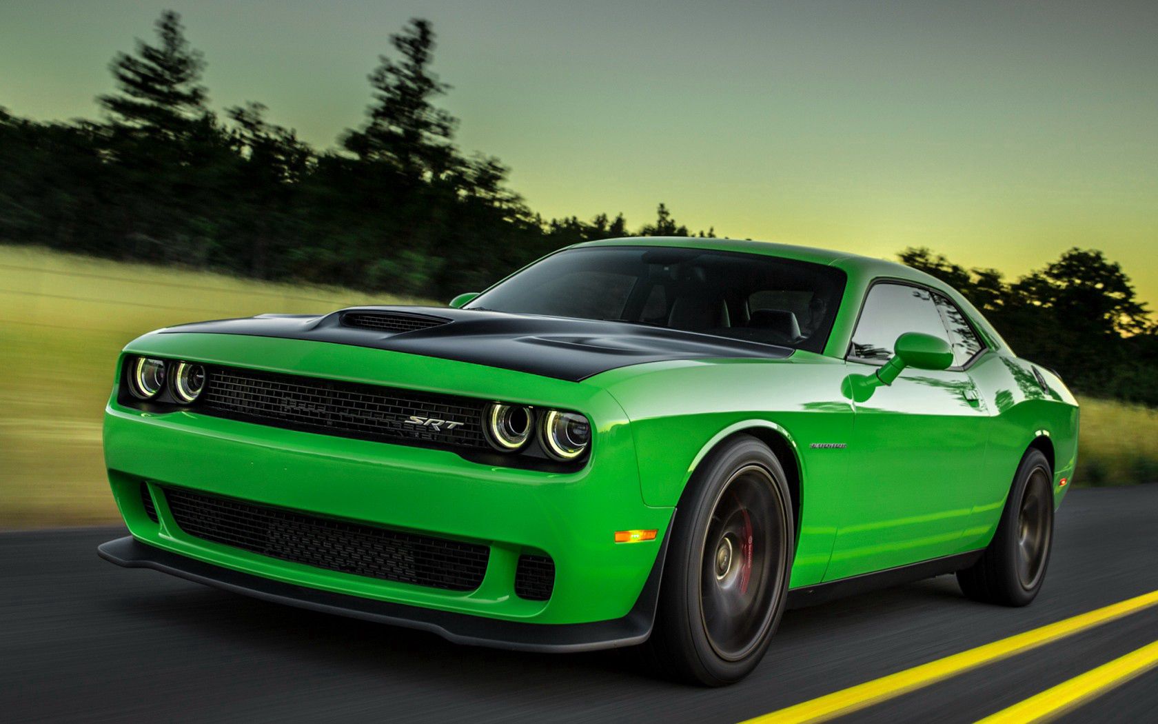 Скачать 2015, dodge, challenger, зеленый, вид сбоку, скорость обои на рабочий стол