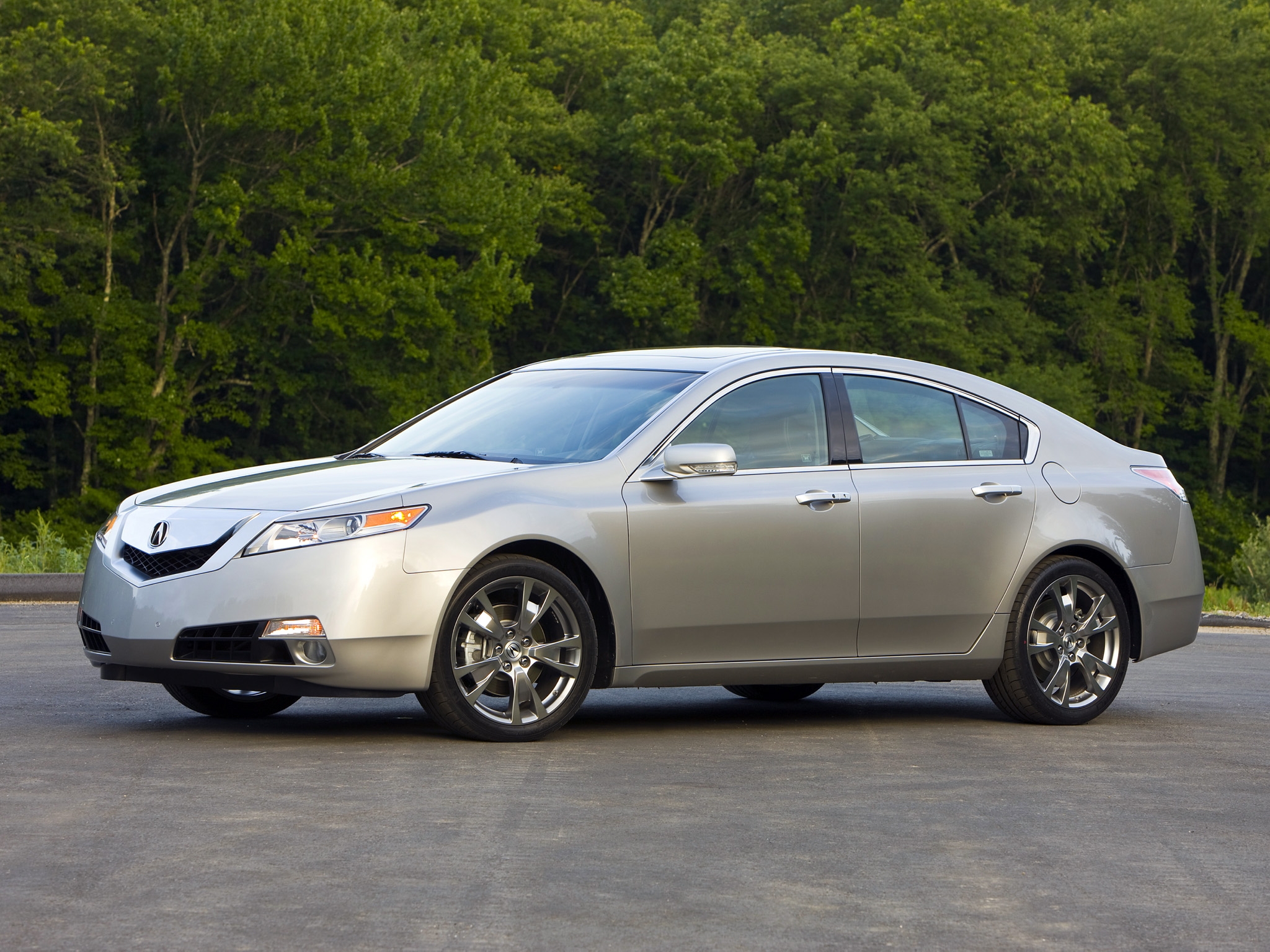 Скачать acura, tl, 2008, серебряный металлик, вид сбоку, стиль, авто, деревья, асфальт обои на рабочий стол