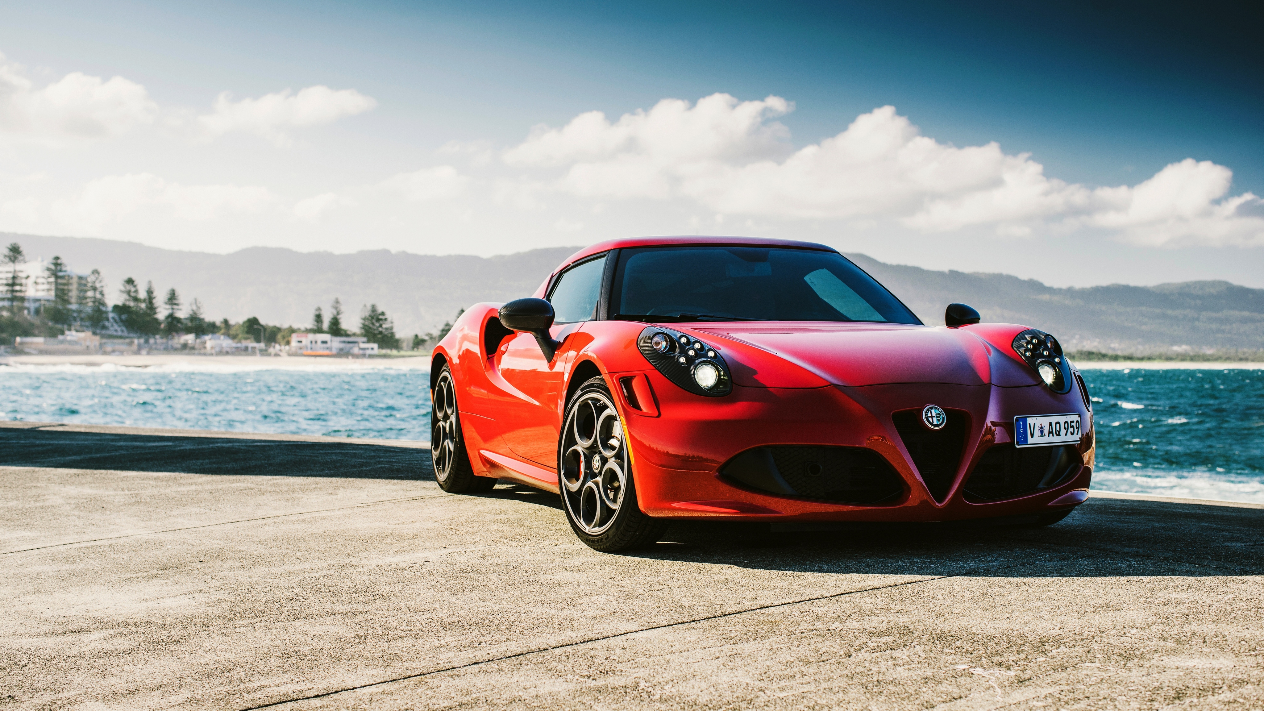 Скачать alfa romeo, 4c, au-spec, красный вид сбоку обои на рабочий стол