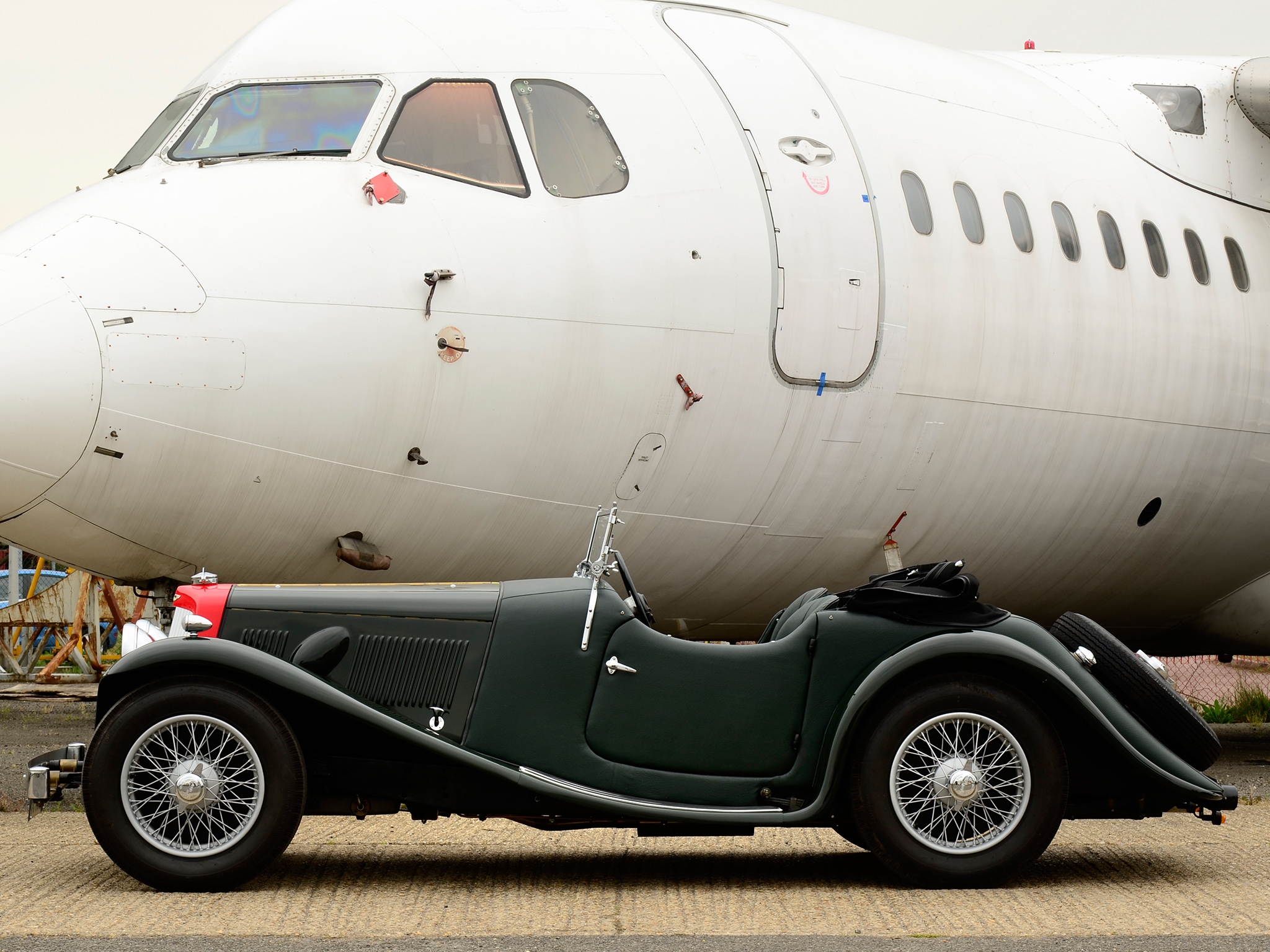 Скачать aston martin, 1937, зеленый, черный, вид сбоку, ретро, стиль, авто обои на рабочий стол