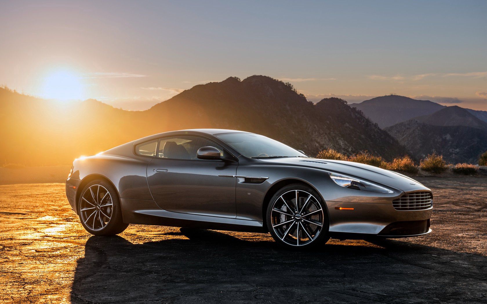 Скачать aston martin, db9, gt, вид сбоку обои на рабочий стол