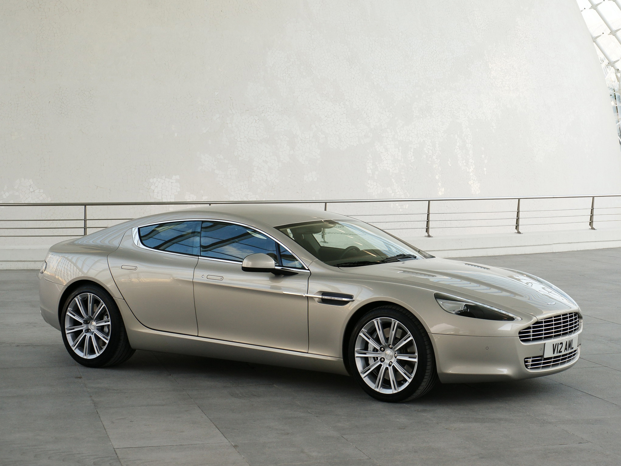 Скачать aston martin, rapide, 2009, серый, вид сбоку, стиль, астон мартин обои на рабочий стол