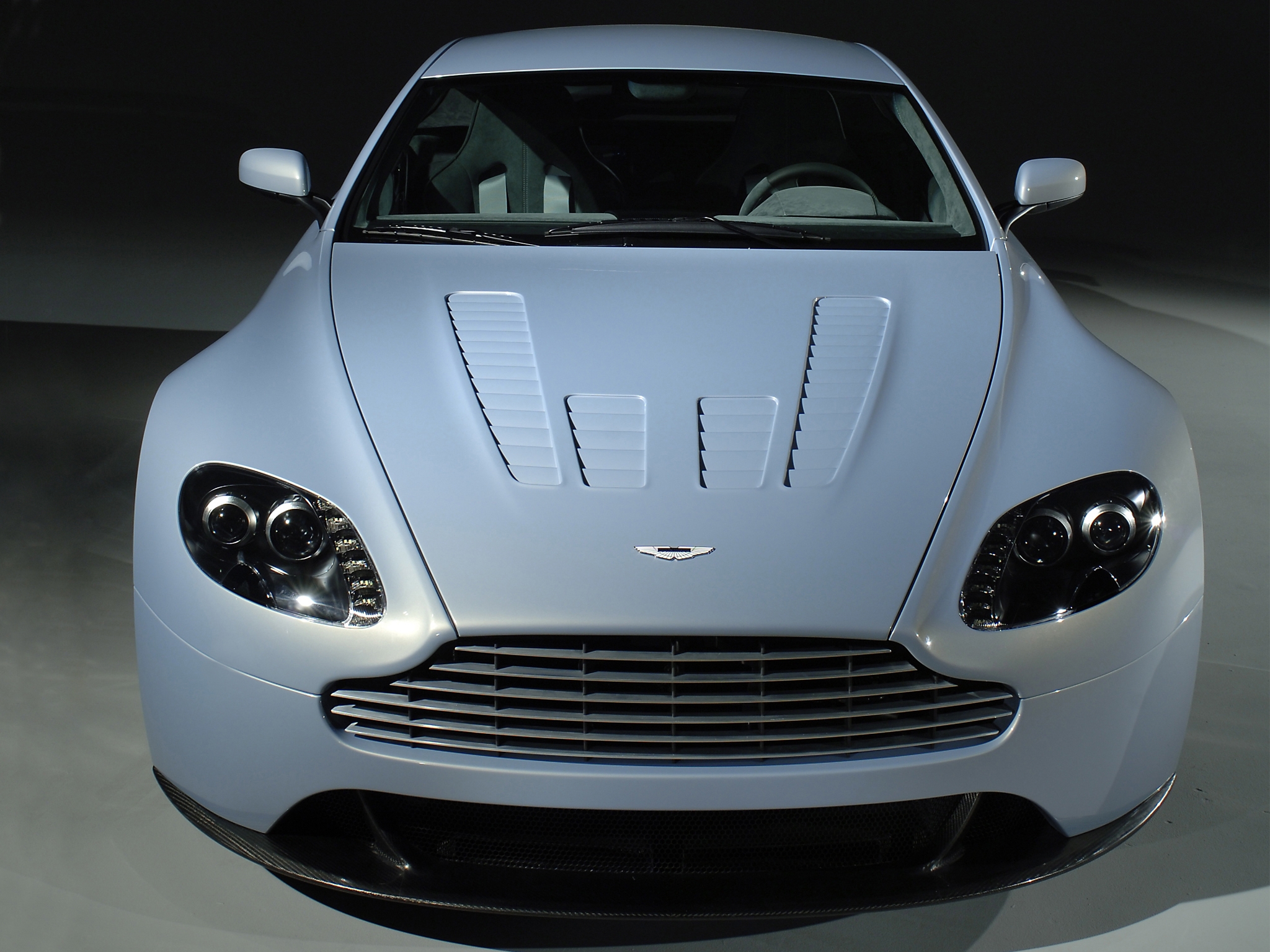 Скачать aston martin, v12, zagato, 2007, вид спереди, голубой металлик, стиль, астон мартин, авто обои на рабочий стол