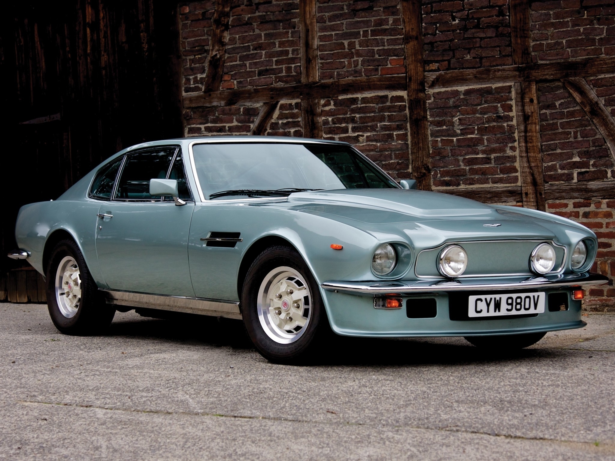 Скачать aston martin, v8, vantage, 1977, голубой, вид спереди, авто, ретро обои на рабочий стол