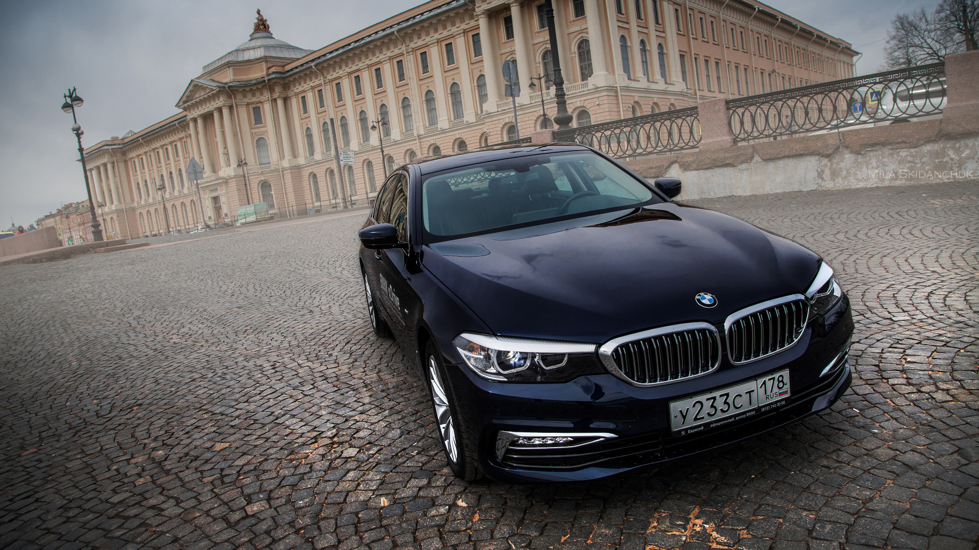 Скачать bmw 520 обои на рабочий стол