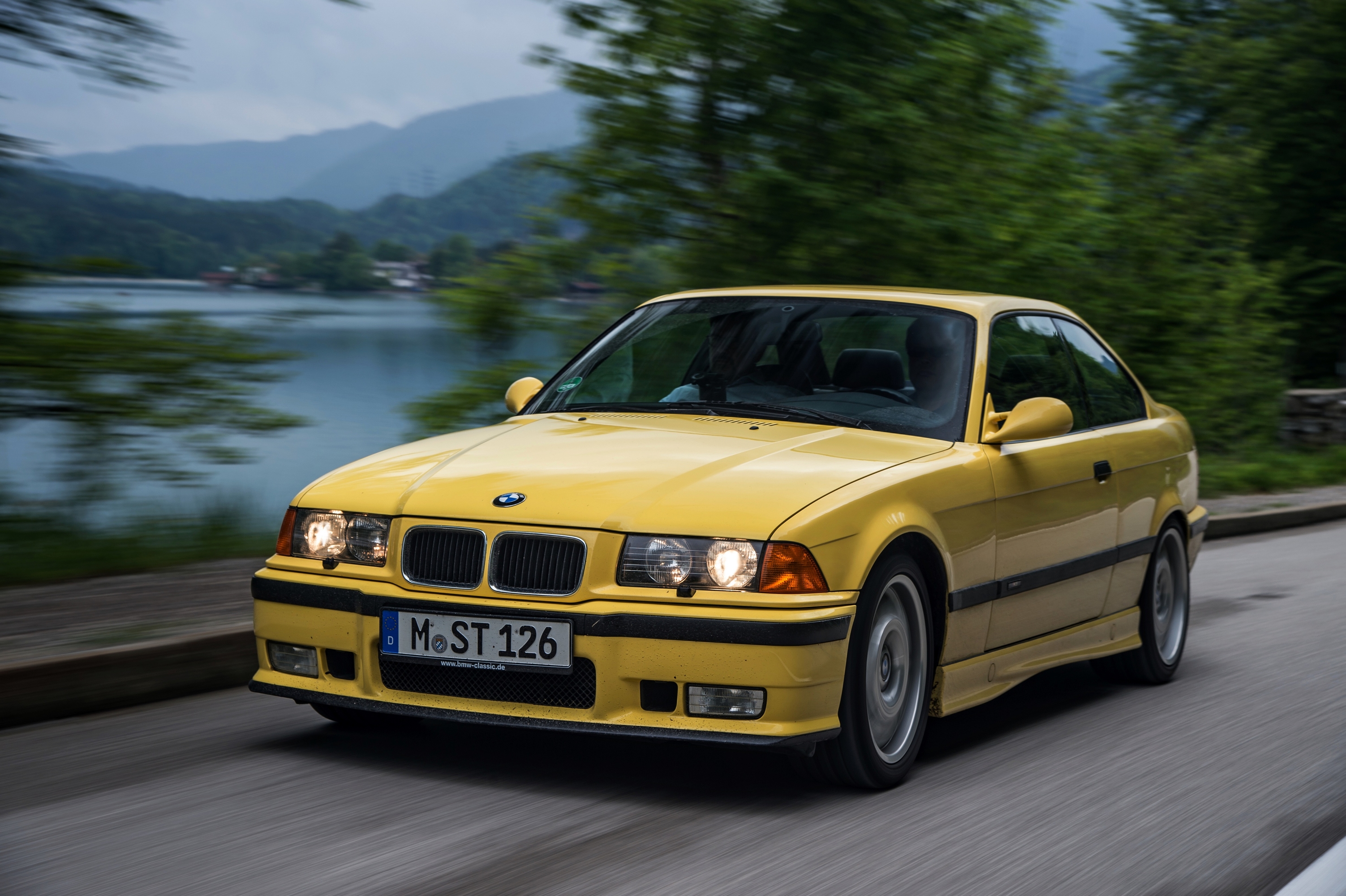 Скачать BMW M3 E36 обои на рабочий стол