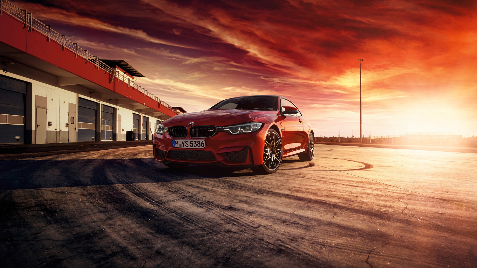 Скачать BMW M4 Coupe обои на рабочий стол