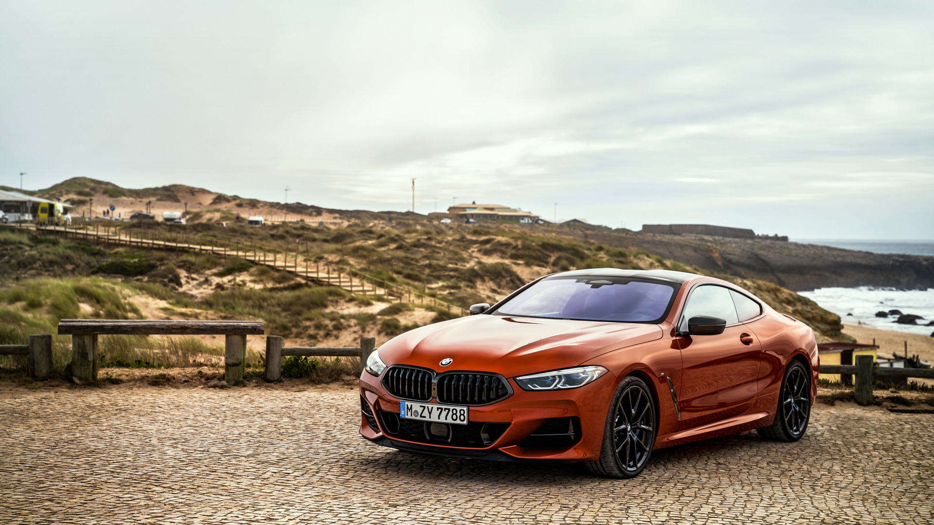 Скачать BMW M850i xDrive обои на рабочий стол