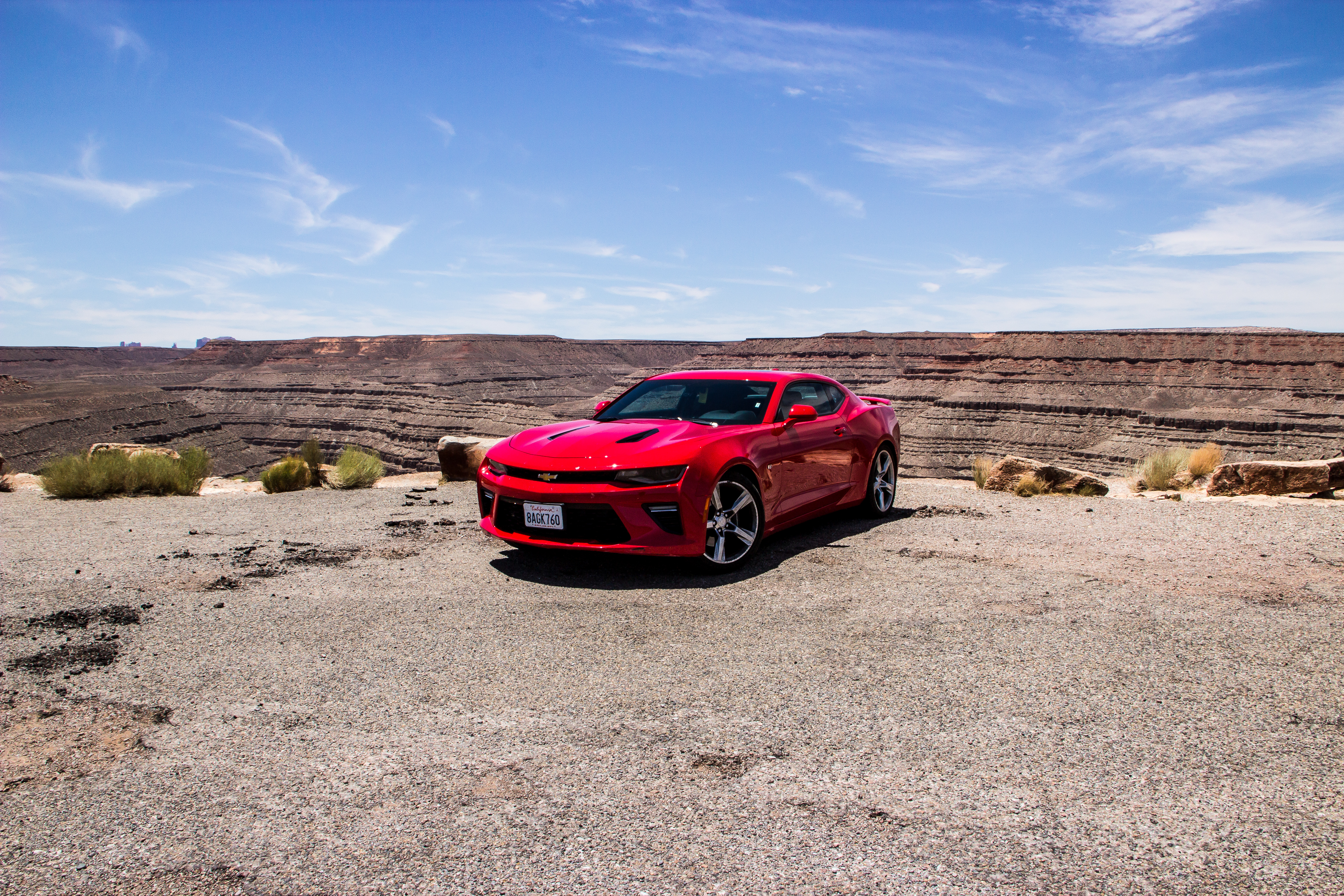 Скачать chevrolet camaro, chevrolet, автомобиль, красный, каньон обои на рабочий стол