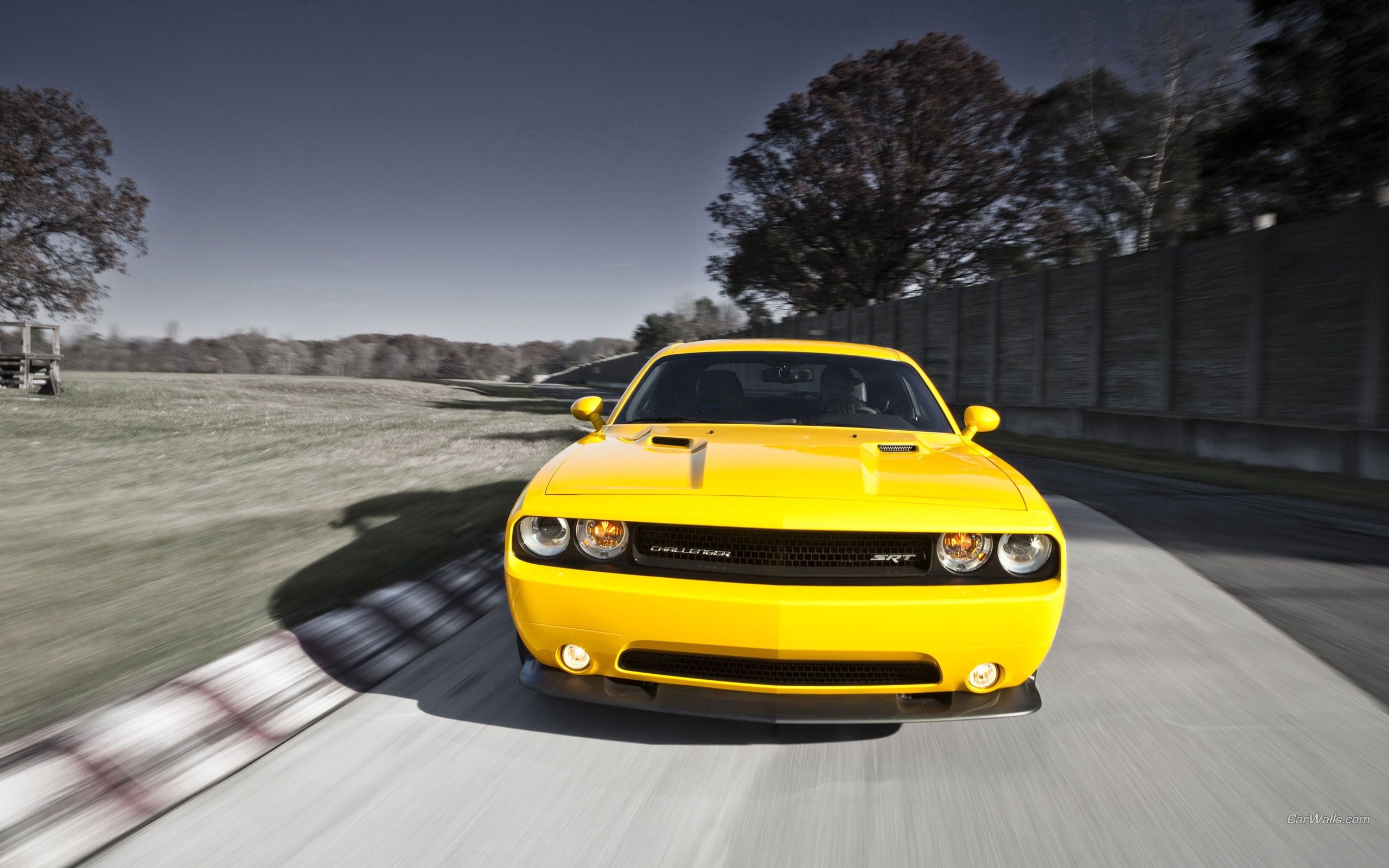 Скачать dodge challenger, srt8 392, авто, стиль, желтый, скорость обои на рабочий стол