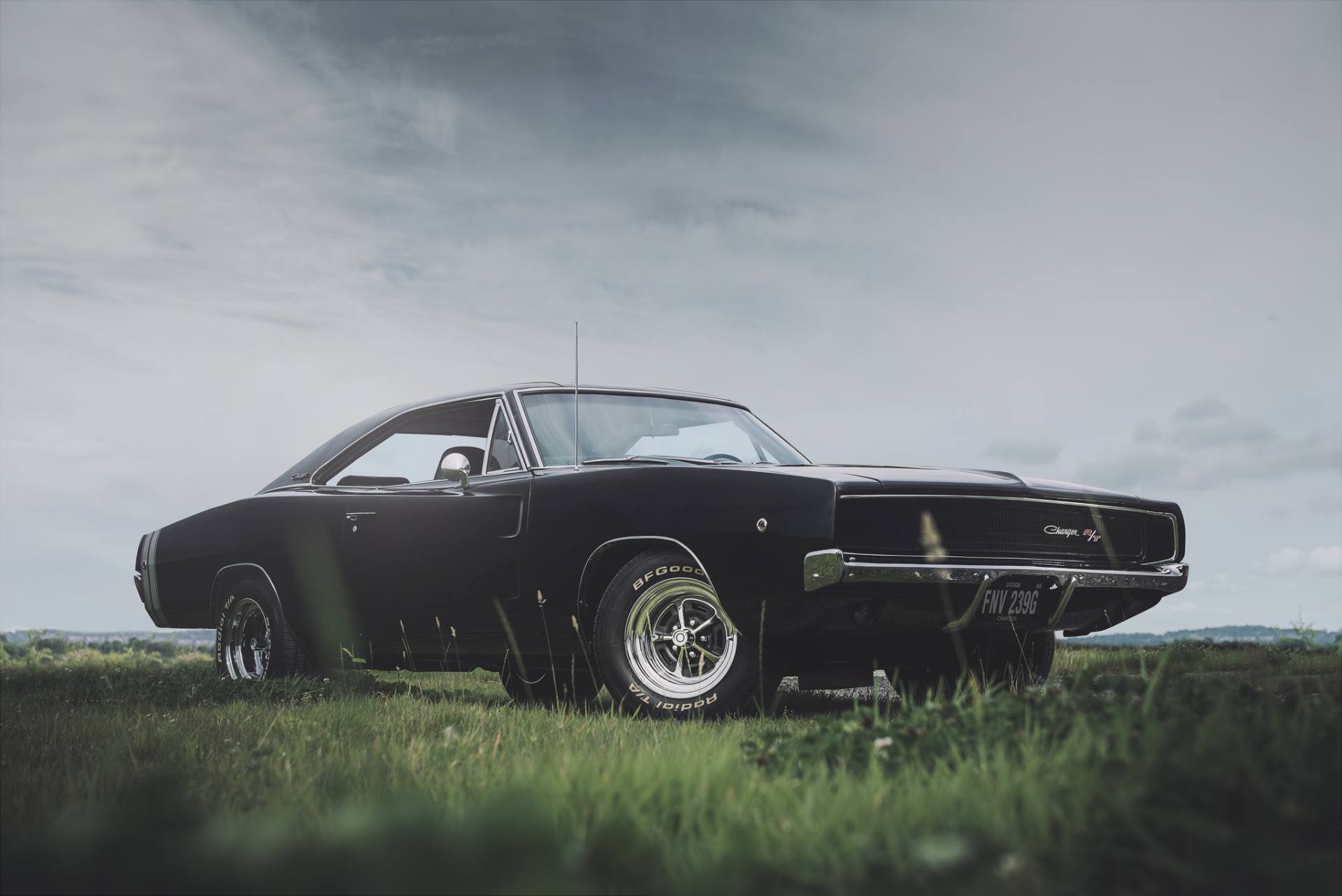 Скачать Dodge Charger 1968 обои на рабочий стол