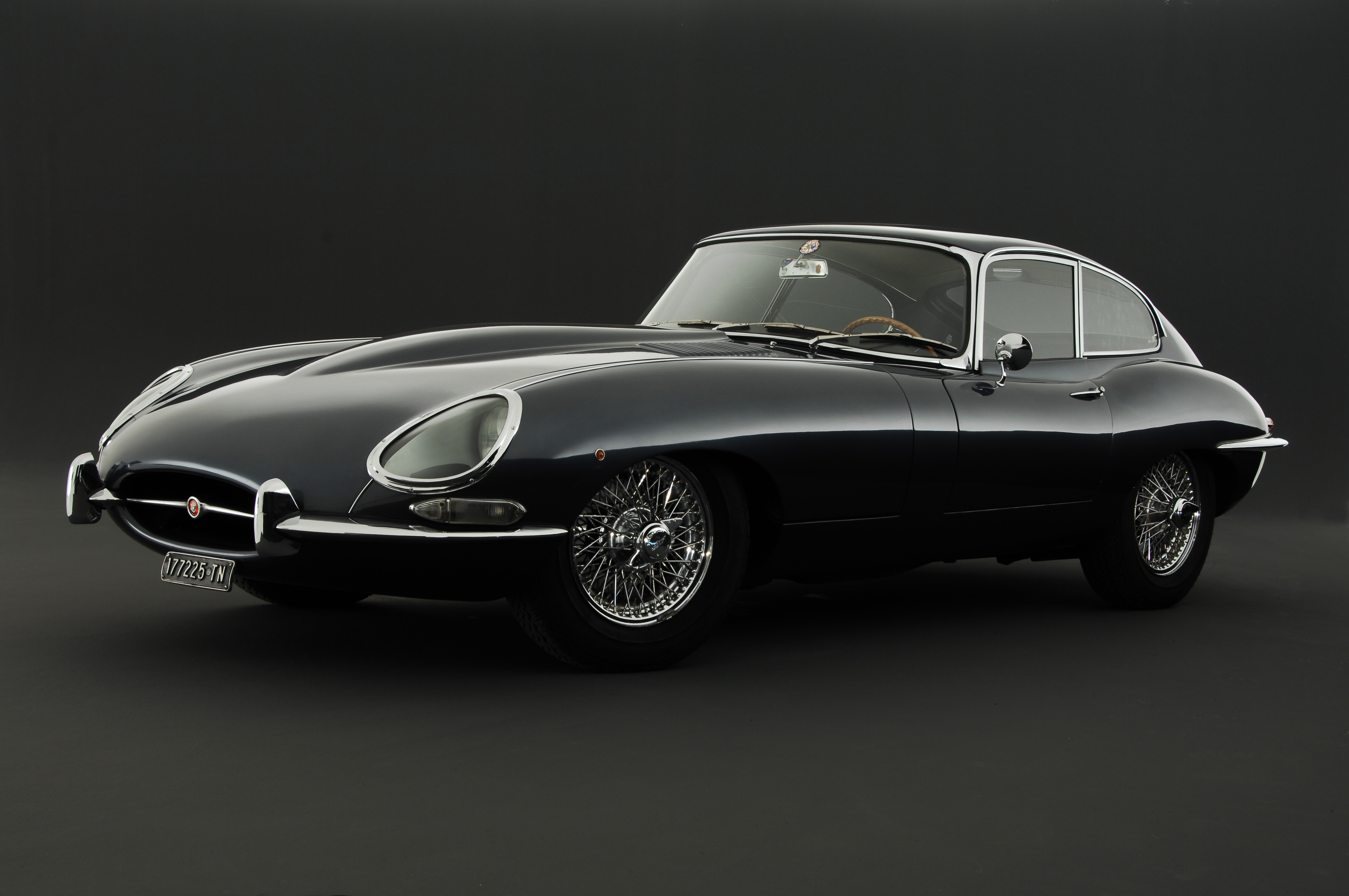 Скачать e-type, jaguar, ретро, спорткар обои на рабочий стол