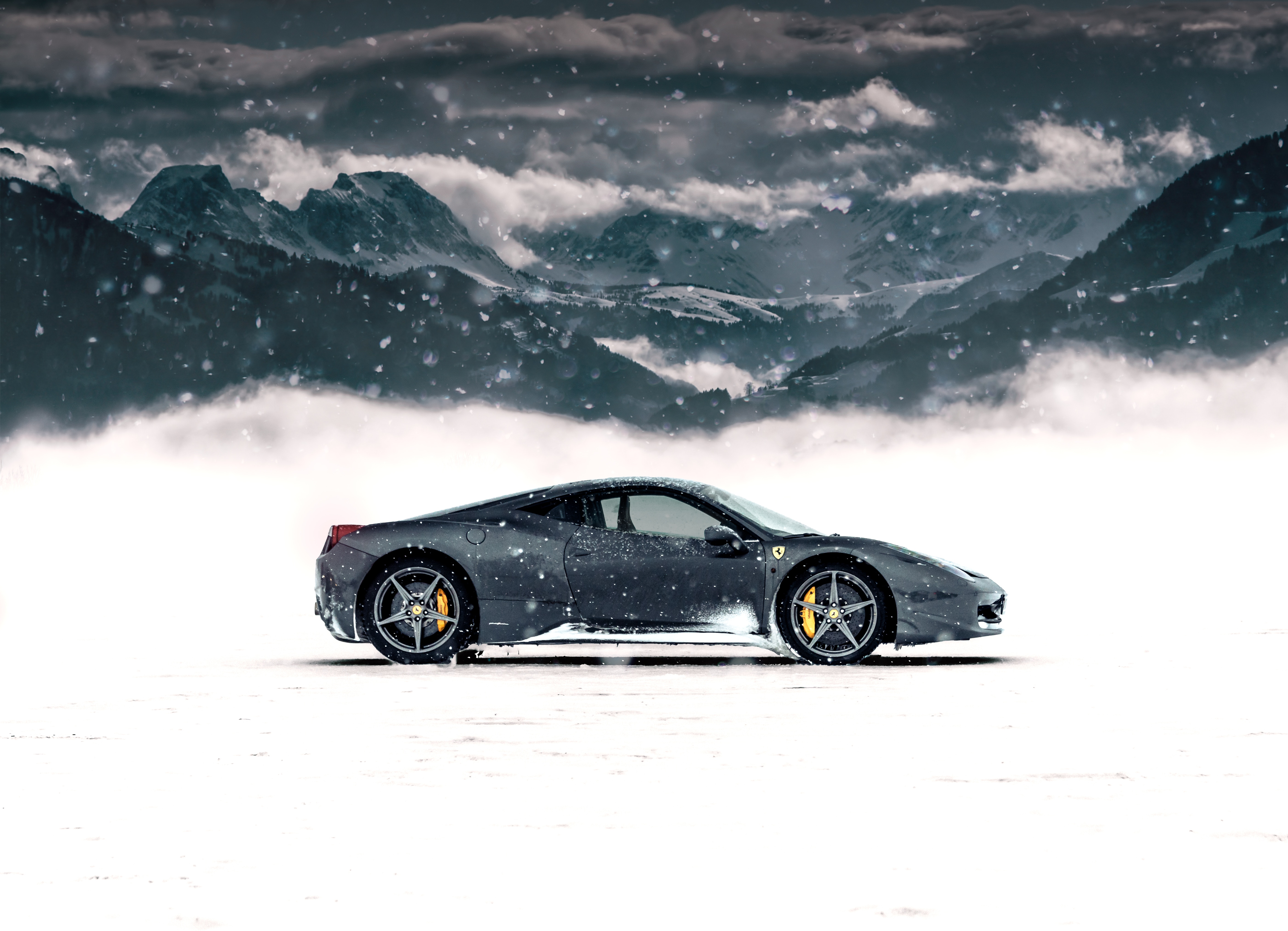 Скачать ferrari 458 italia, ferrari, спорткар, серый, вид сбоку, снег, горы, зима обои на рабочий стол