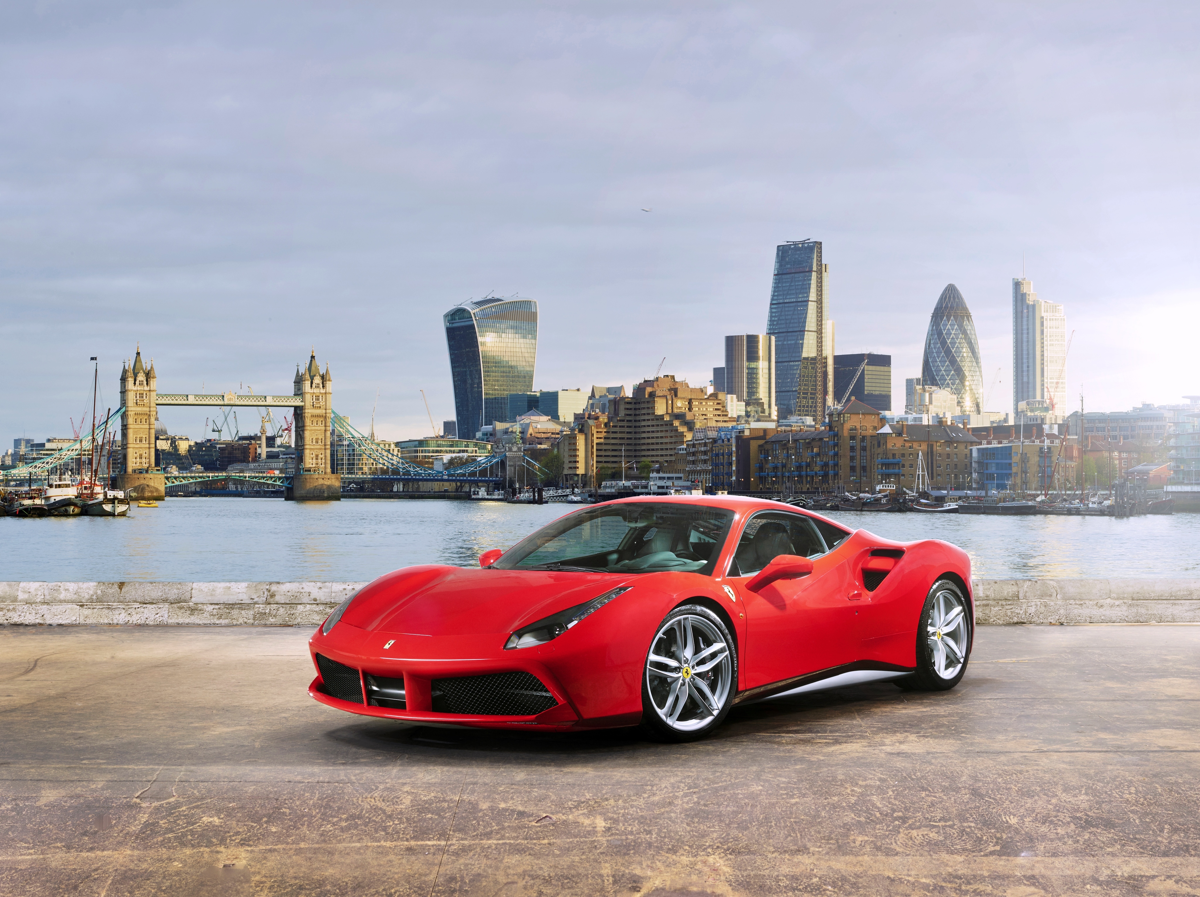 Скачать ferrari, 488 gtb, красный, вид сбоку обои на рабочий стол