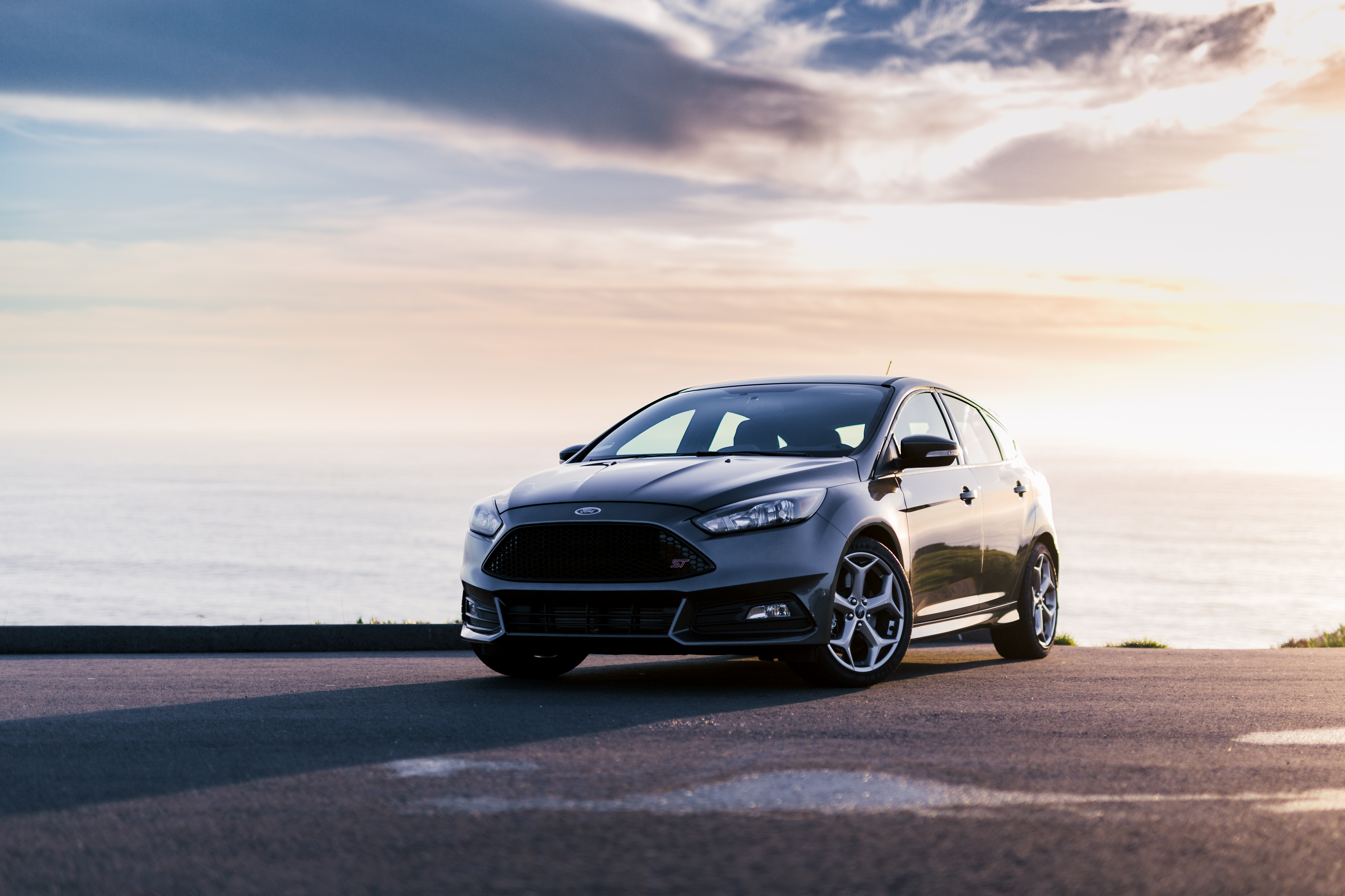 Скачать ford focus, ford, автомобиль, серый обои на рабочий стол