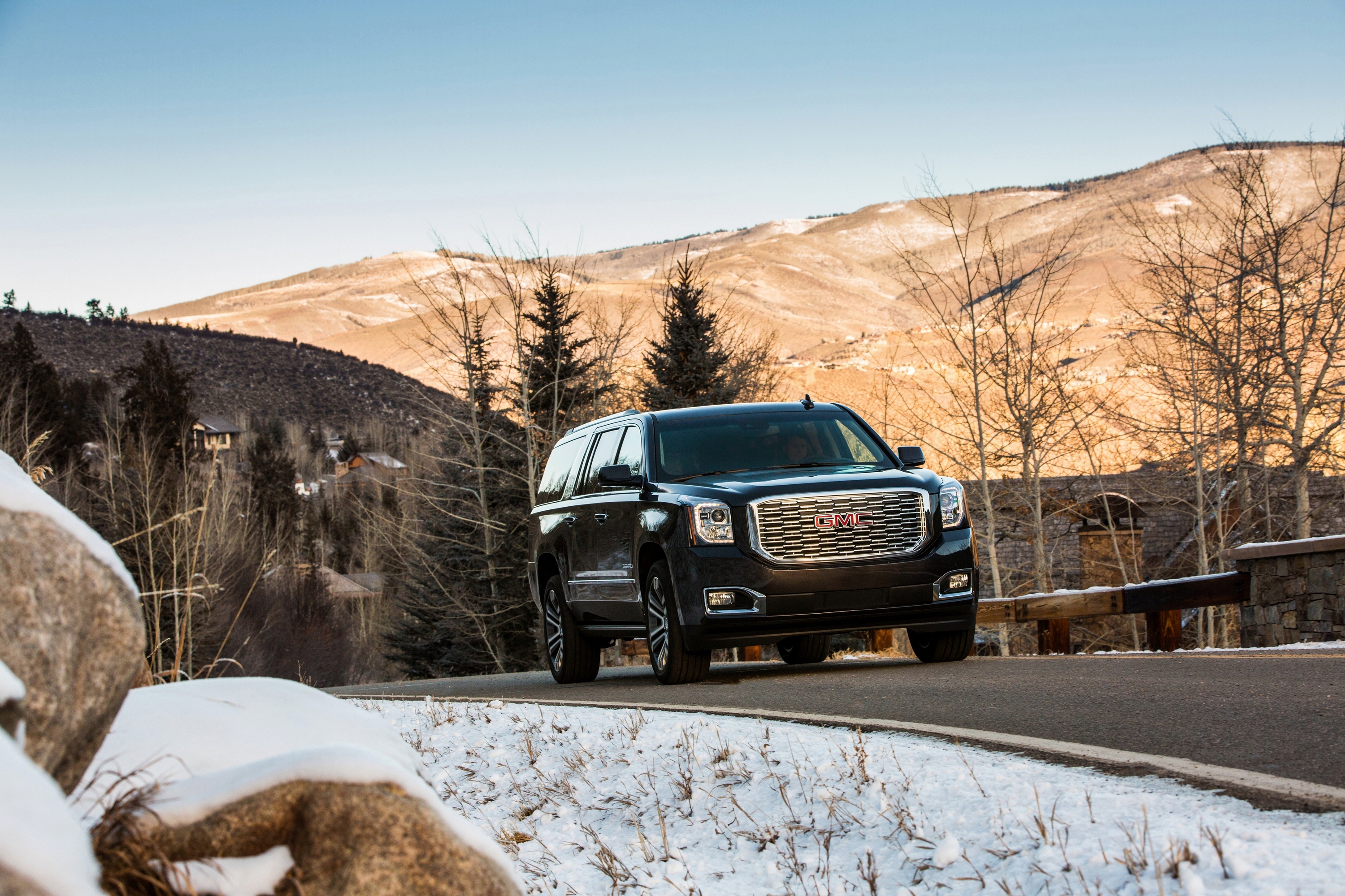 Скачать GMC Yukon XL Denali обои на рабочий стол