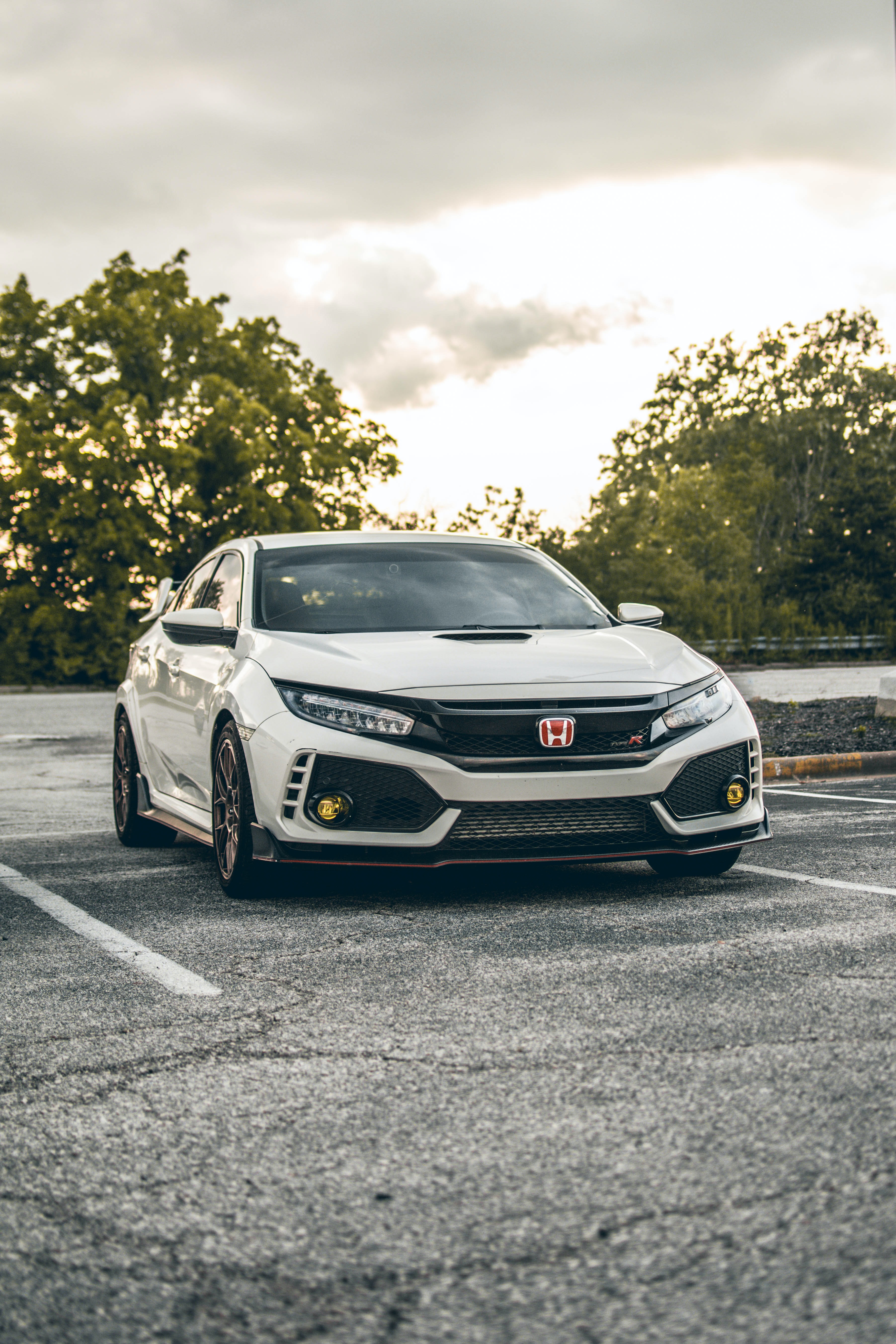 Скачать honda type r, honda, автомобиль, вид спереди, фары обои для телефона