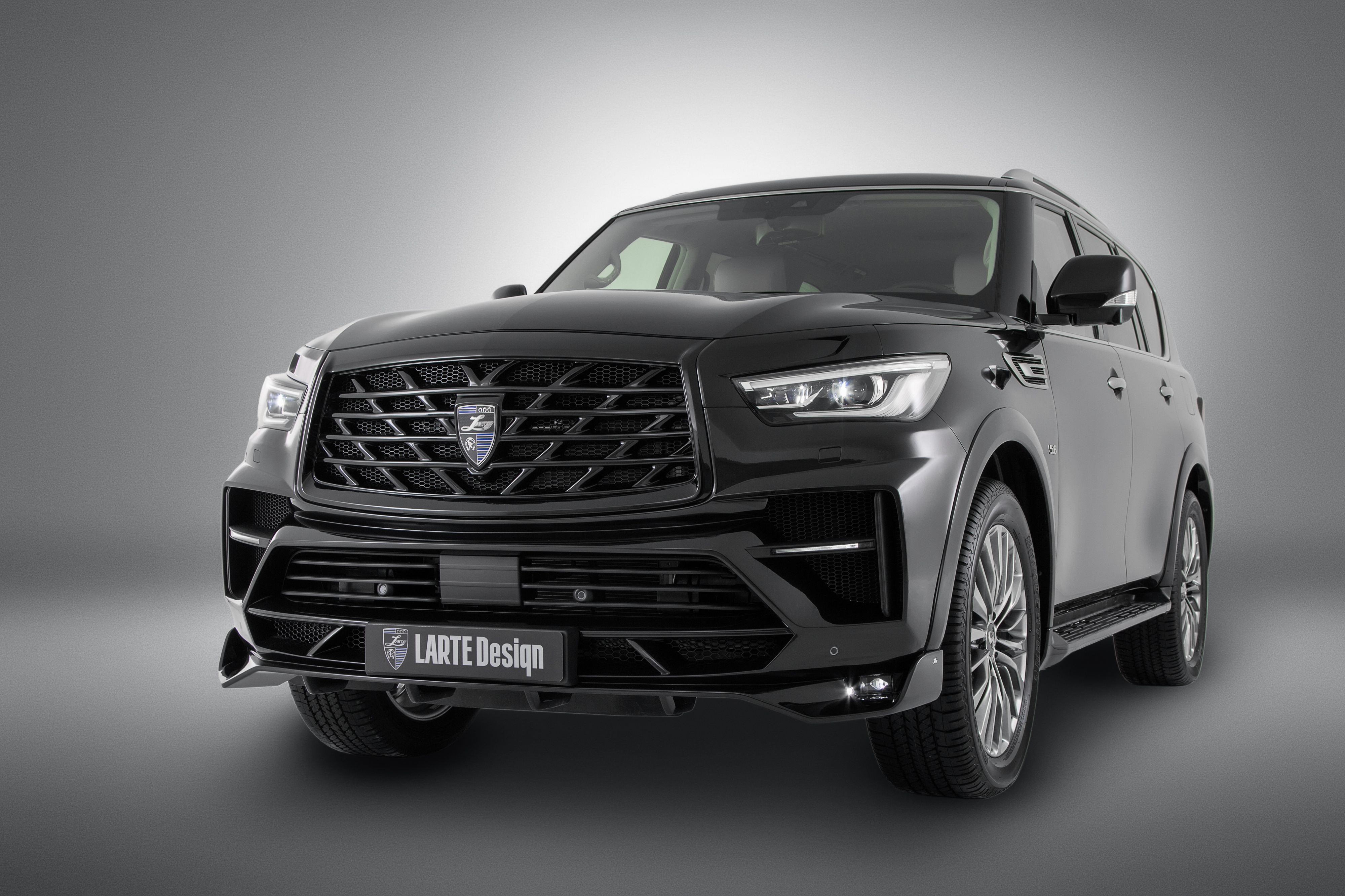 Скачать infiniti qx80, infiniti, черный, фара, вид сбоку обои на рабочий стол