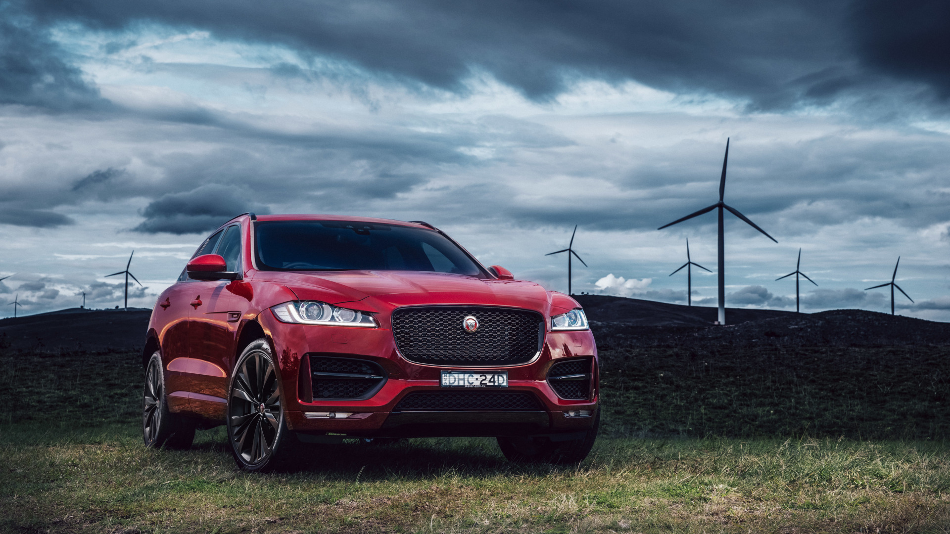 Скачать Jaguar F-Pace обои на рабочий стол