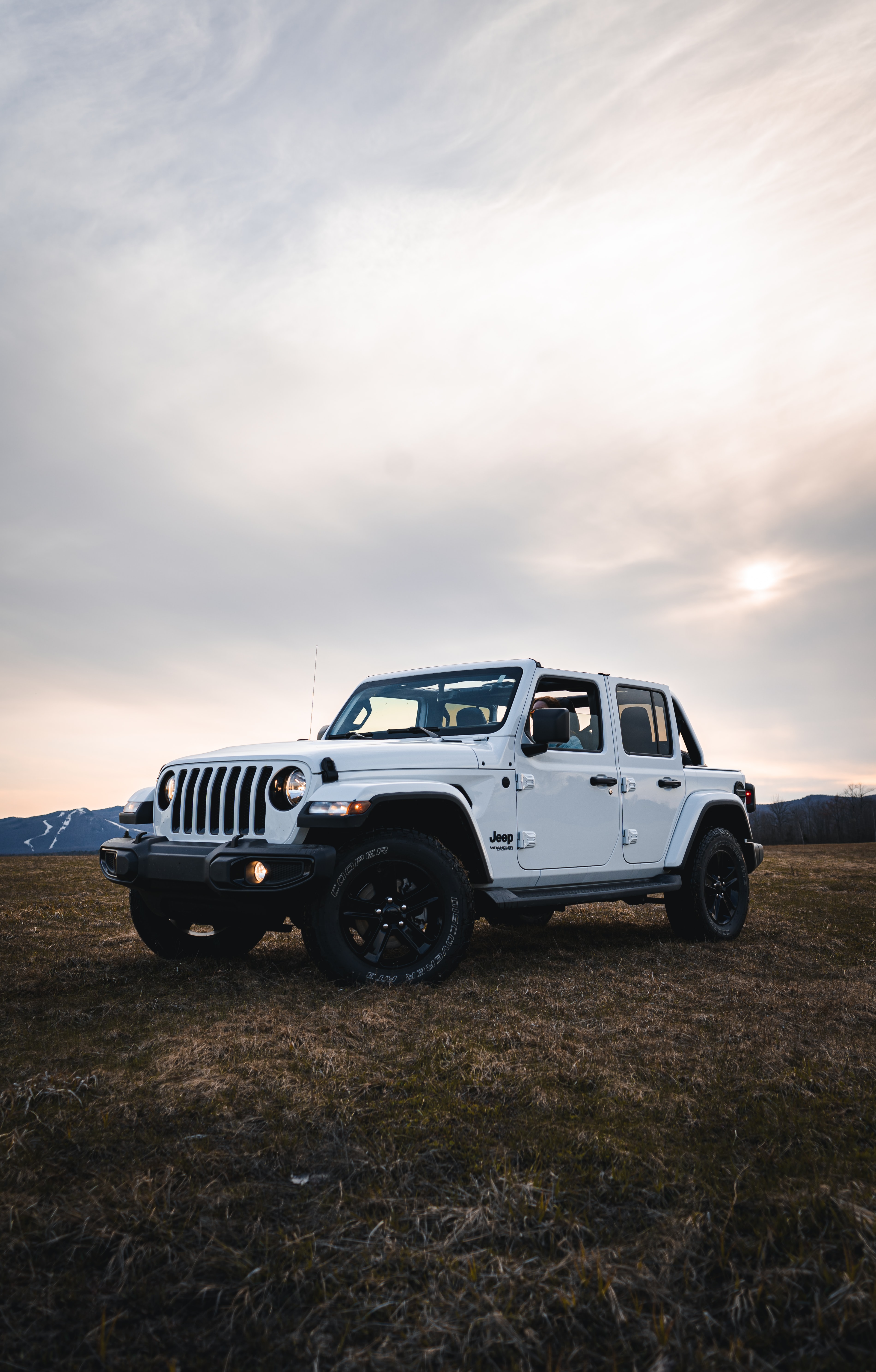 Скачать jeep wrangler, jeep, автомобиль, фары обои для телефона