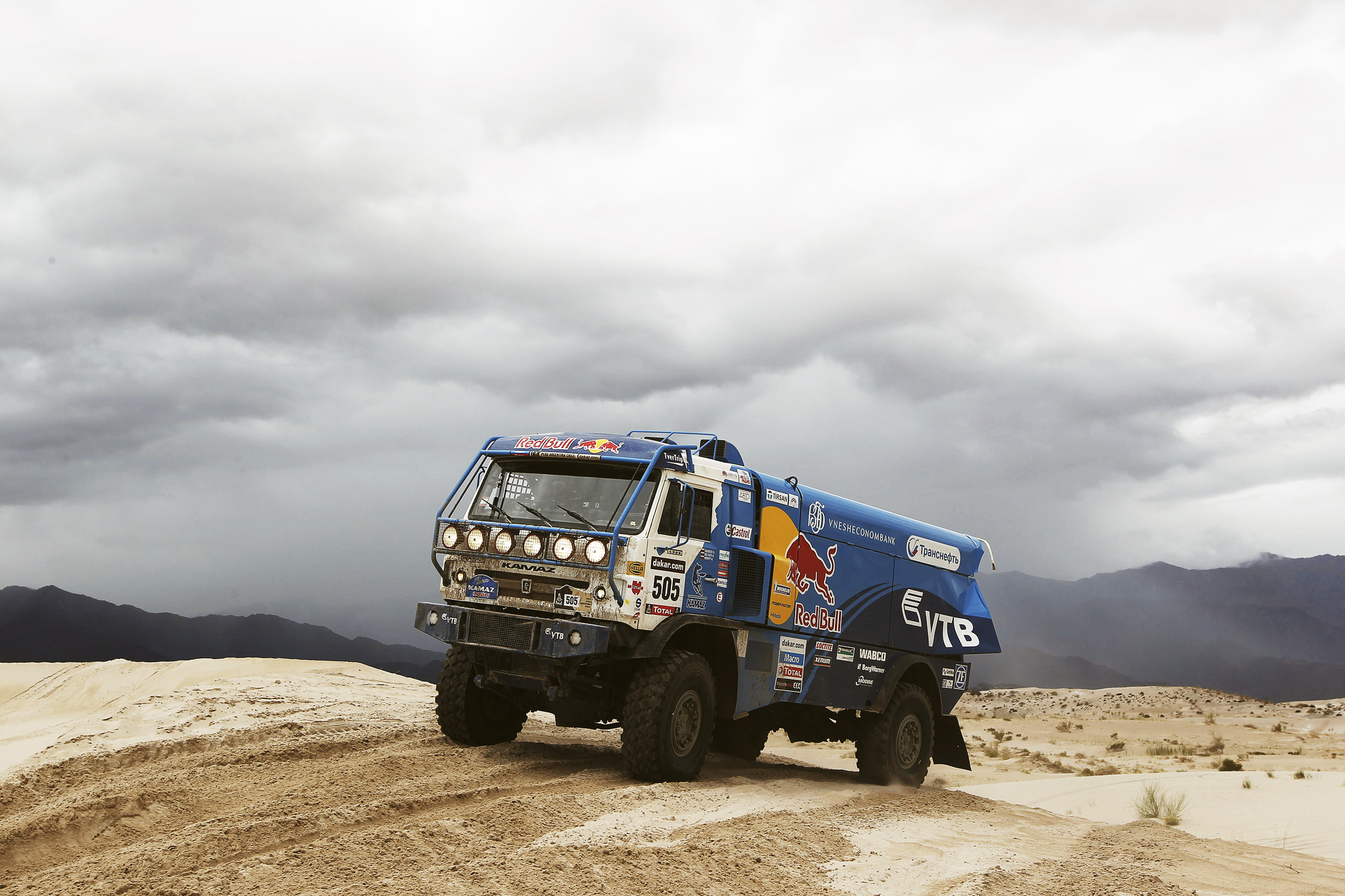 Скачать Kamaz обои на рабочий стол