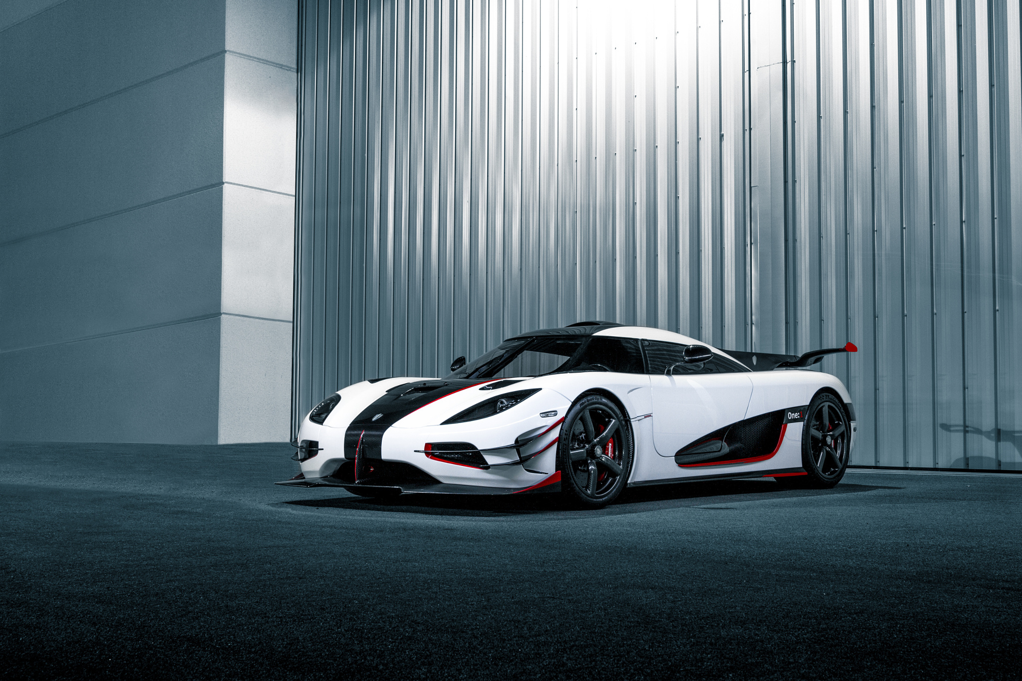 Скачать koenigsegg, one, вид сбоку обои на рабочий стол