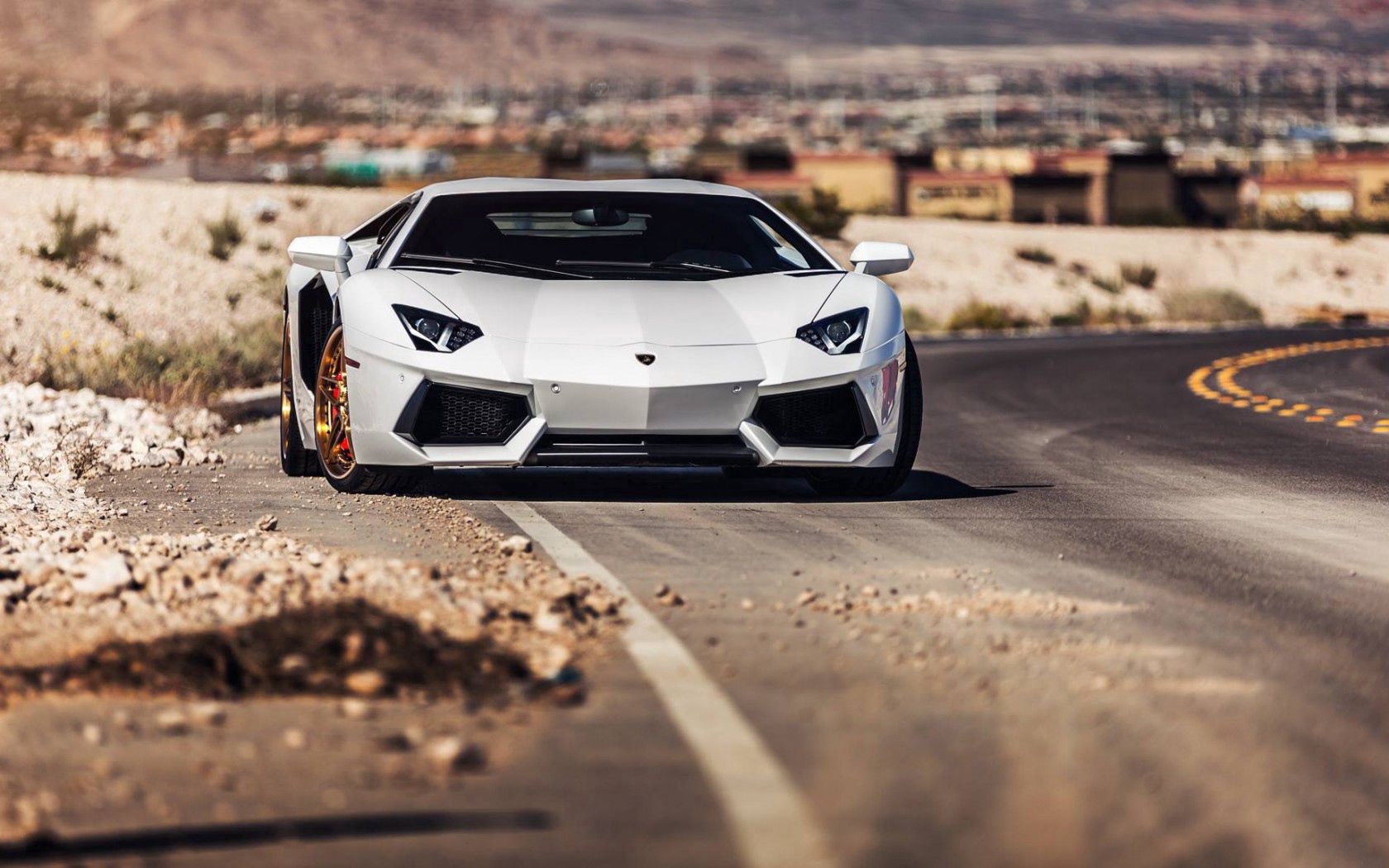 Скачать lamborghini, aventador, lp700-4, белый, вид спереди обои на рабочий стол