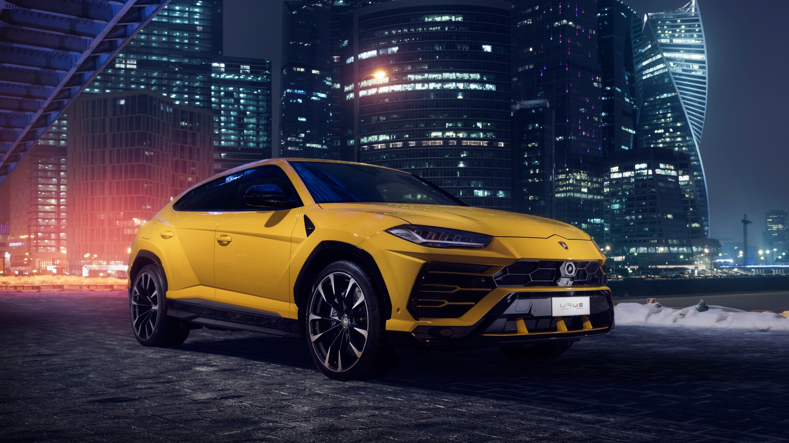 Скачать lamborghini urus обои на рабочий стол