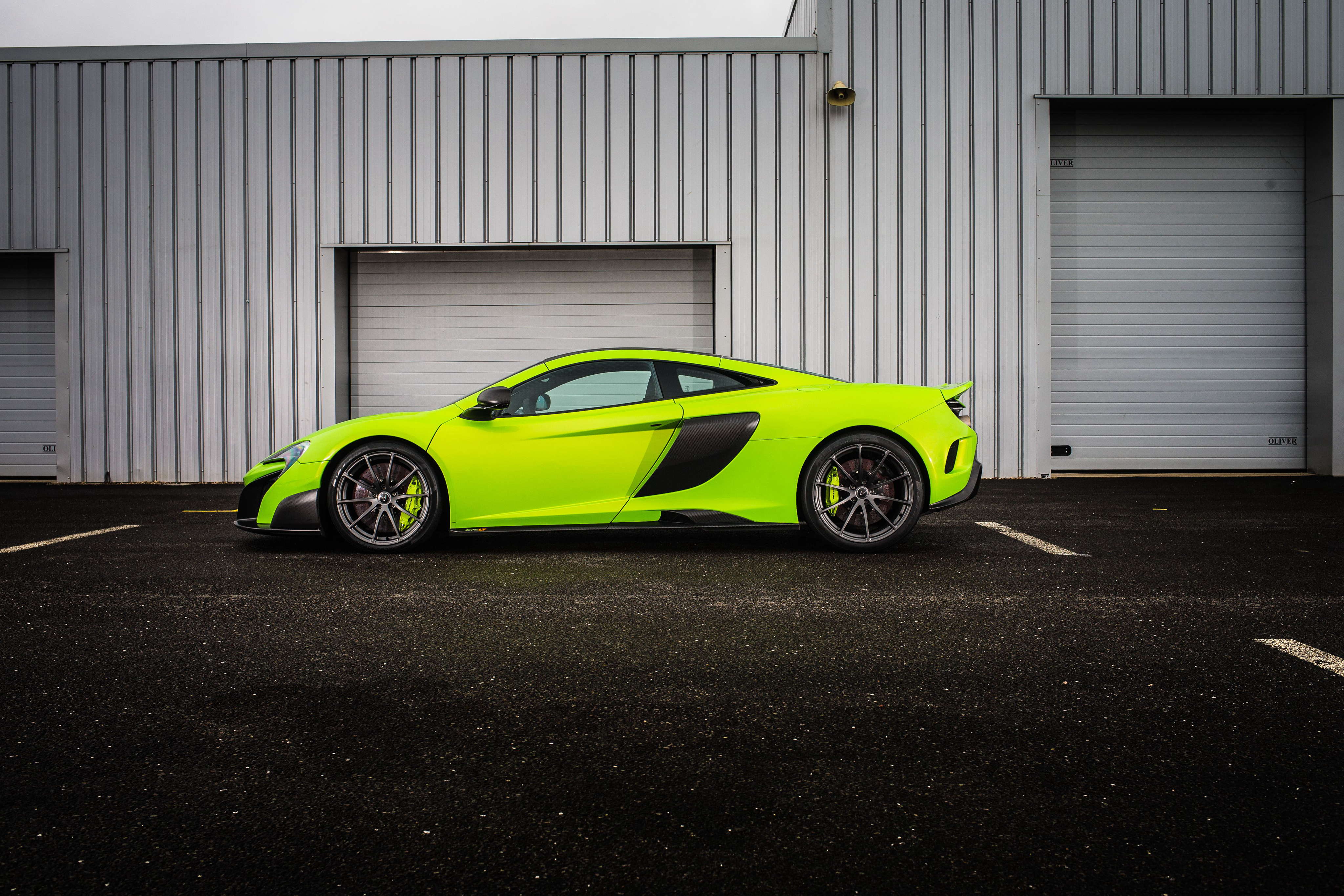 Скачать mclaren, 675lt, светло-зеленый, вид сбоку обои на рабочий стол