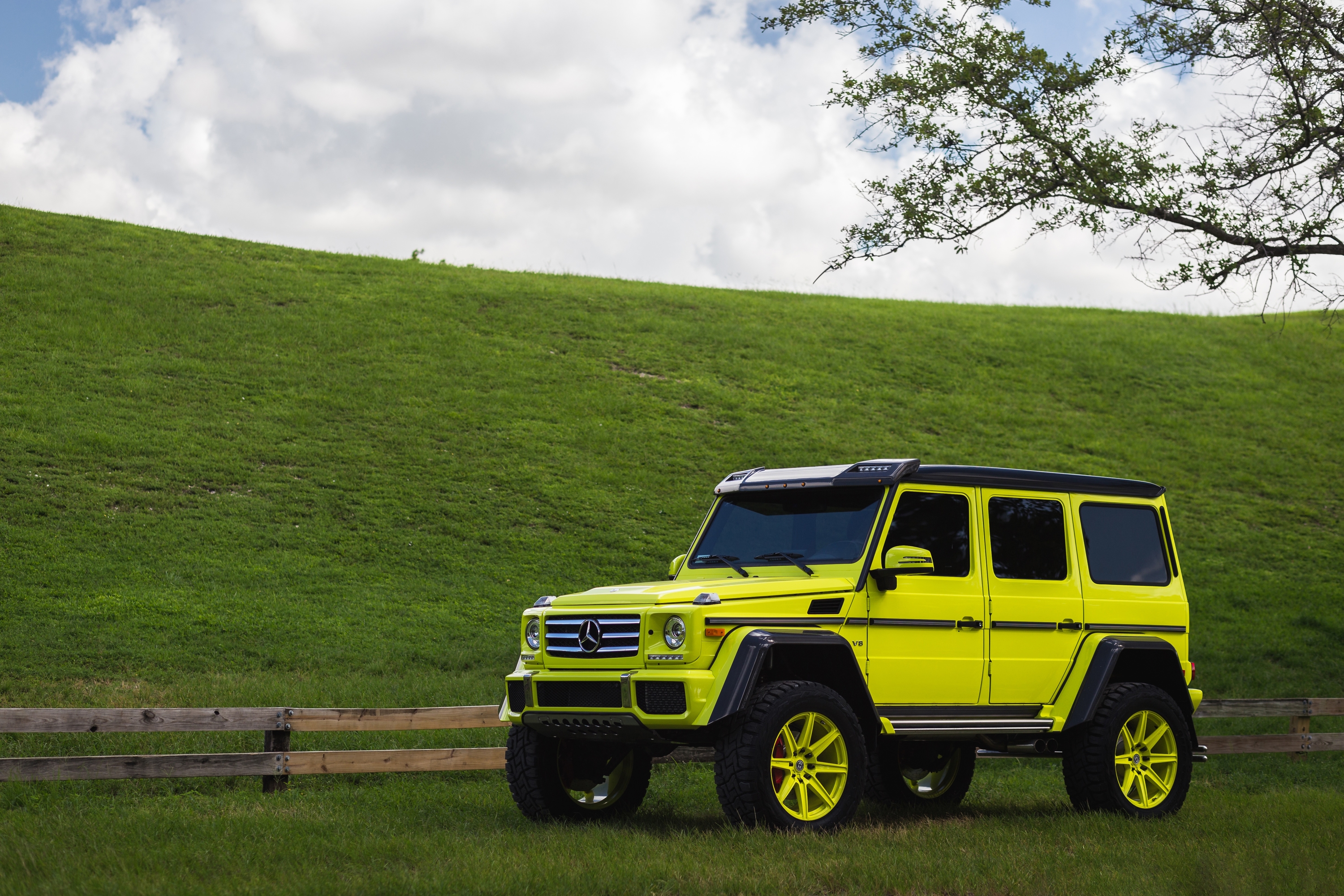 Скачать Mercedes 4X4 G550 обои на рабочий стол