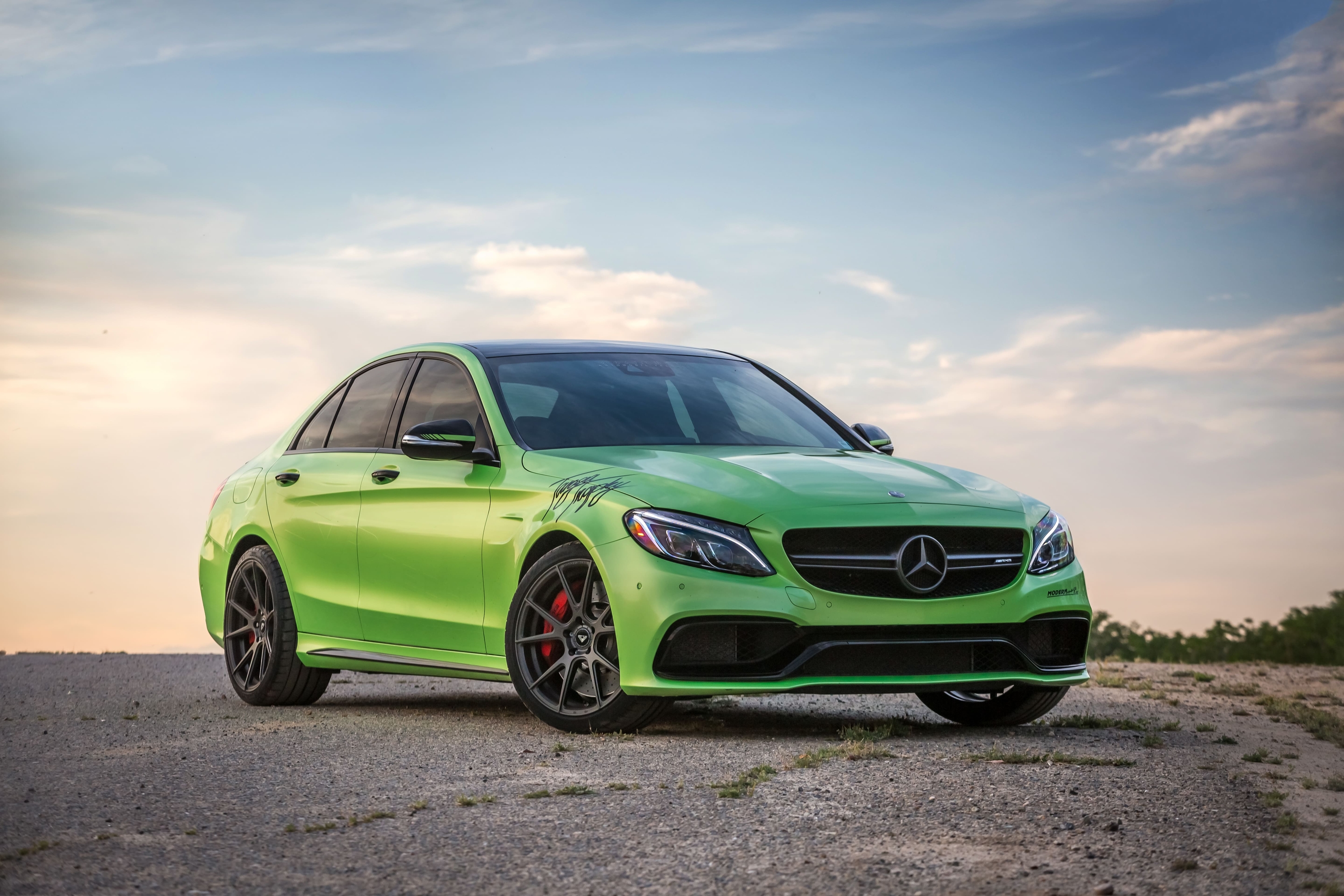 Скачать Mercedes AMG C63 обои на рабочий стол