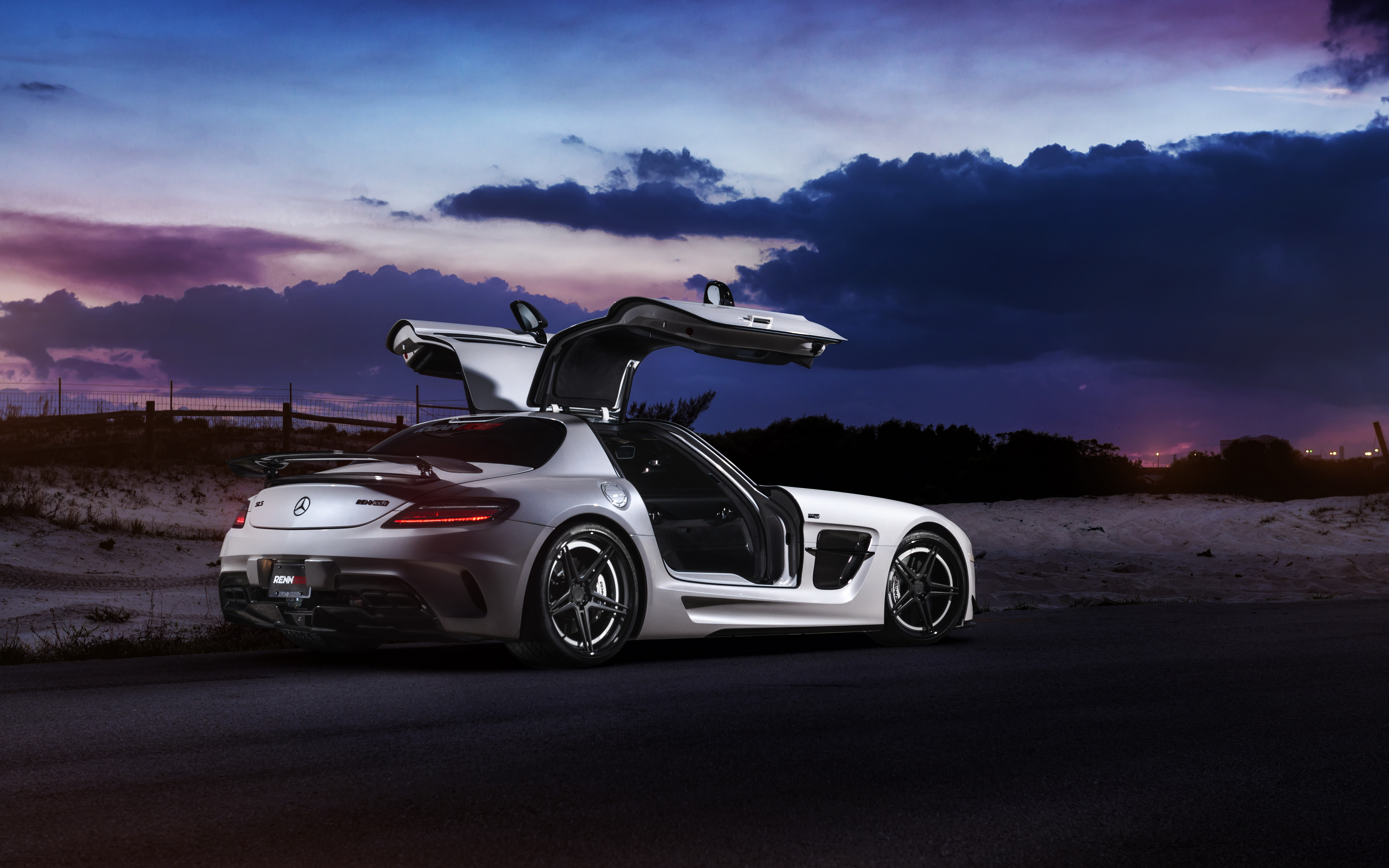 Скачать mercedes sls, black series, renntech, ночь, природа, тюнинг обои на рабочий стол