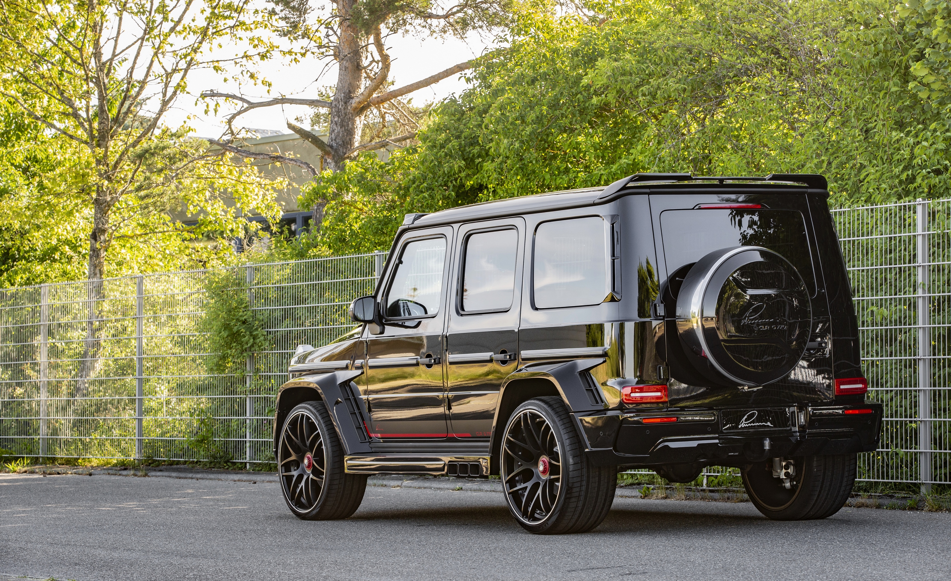 Скачать Mercedes-Benz CLR G770 обои на рабочий стол