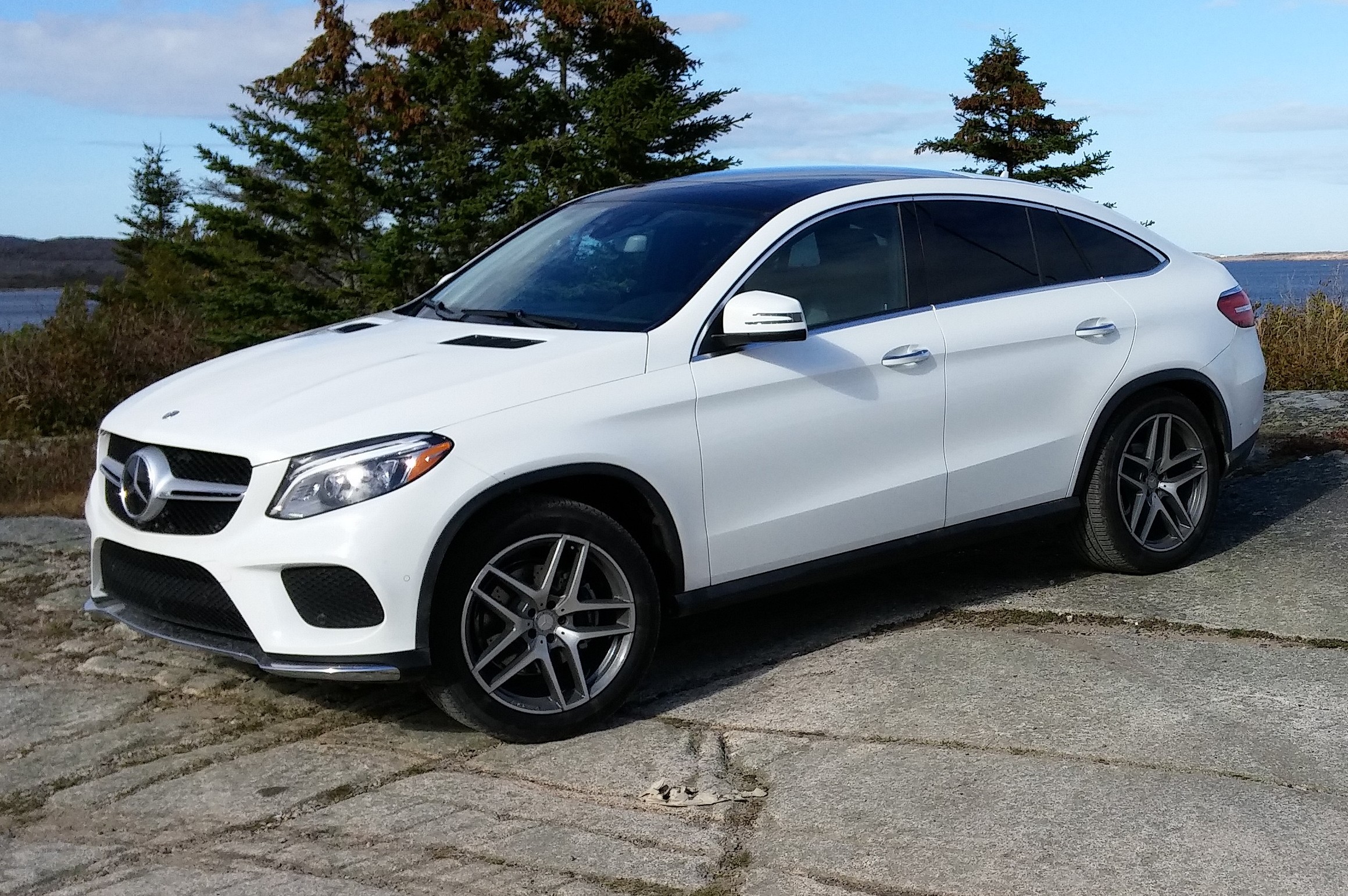 Скачать mercedes-benz gle, coupe, белый, вид сбоку обои на рабочий стол