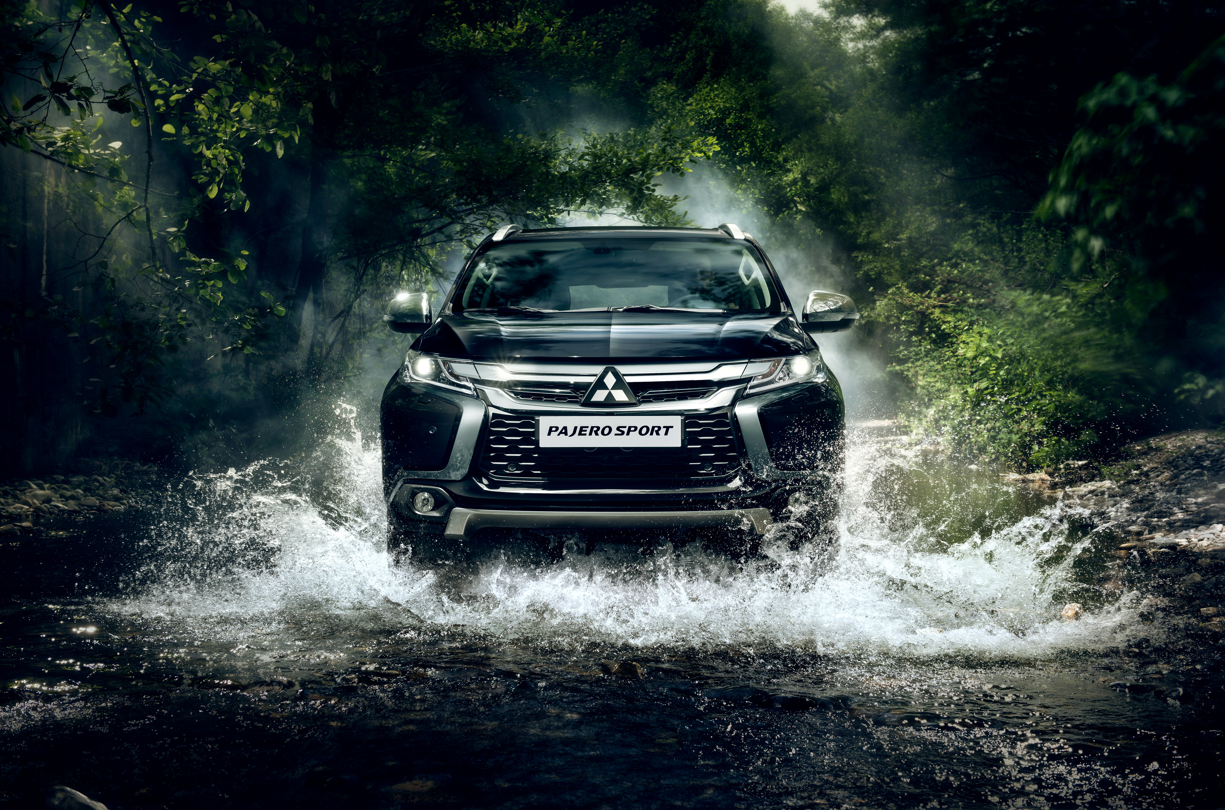 Скачать mitsubishi, pajero, река, вид спереди обои на рабочий стол