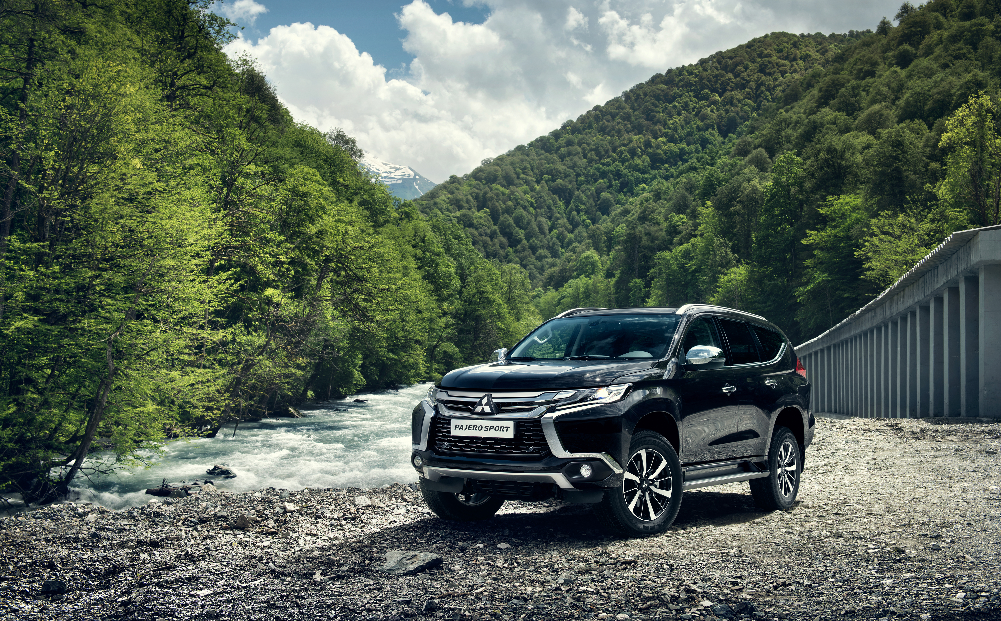 Скачать mitsubishi pajero, внедорожник, горы обои на рабочий стол