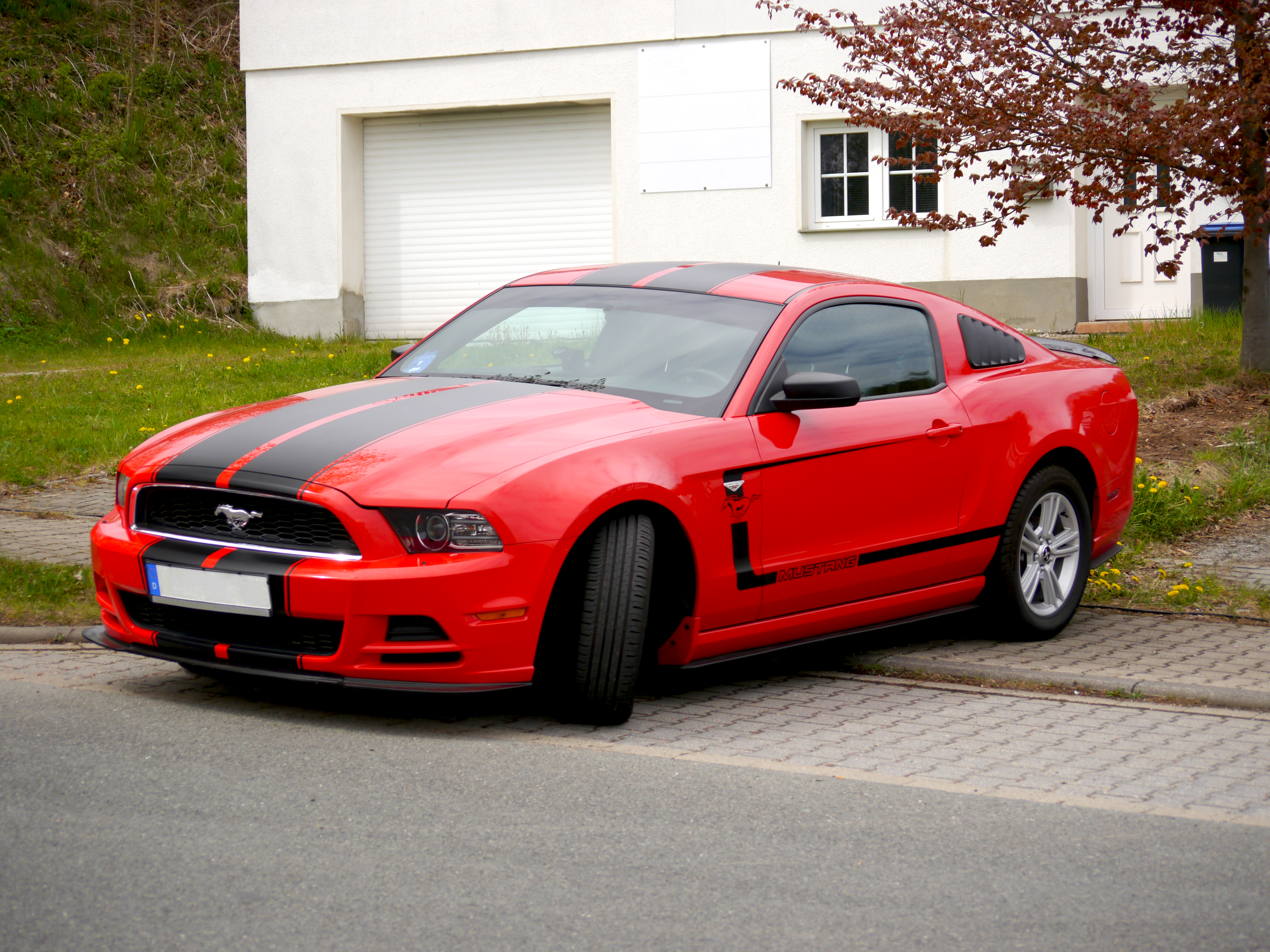 Скачать mustang, автомобиль, маслкар, красный обои на рабочий стол