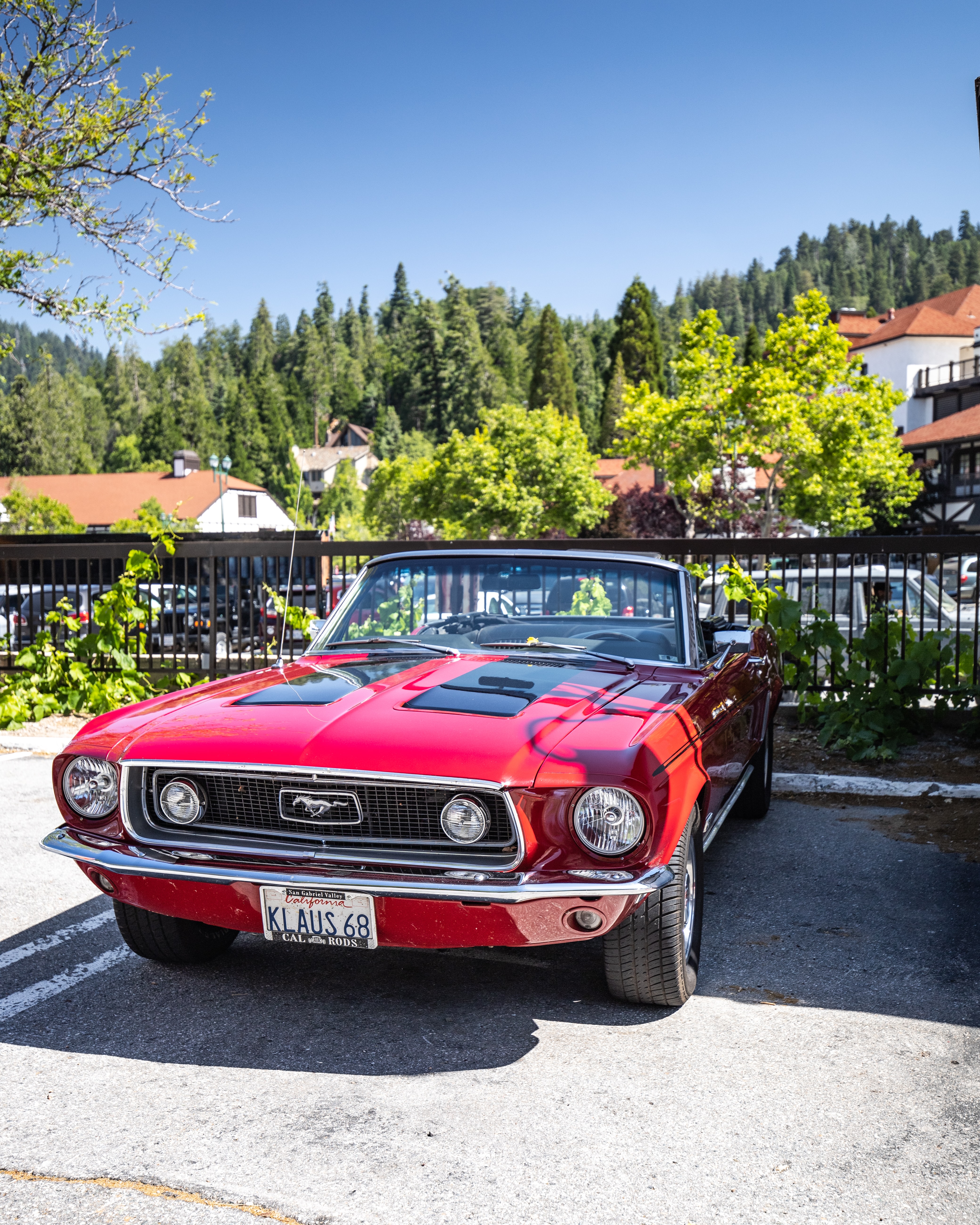 Скачать mustang, автомобиль, ретро, вид спереди, фары обои для телефона