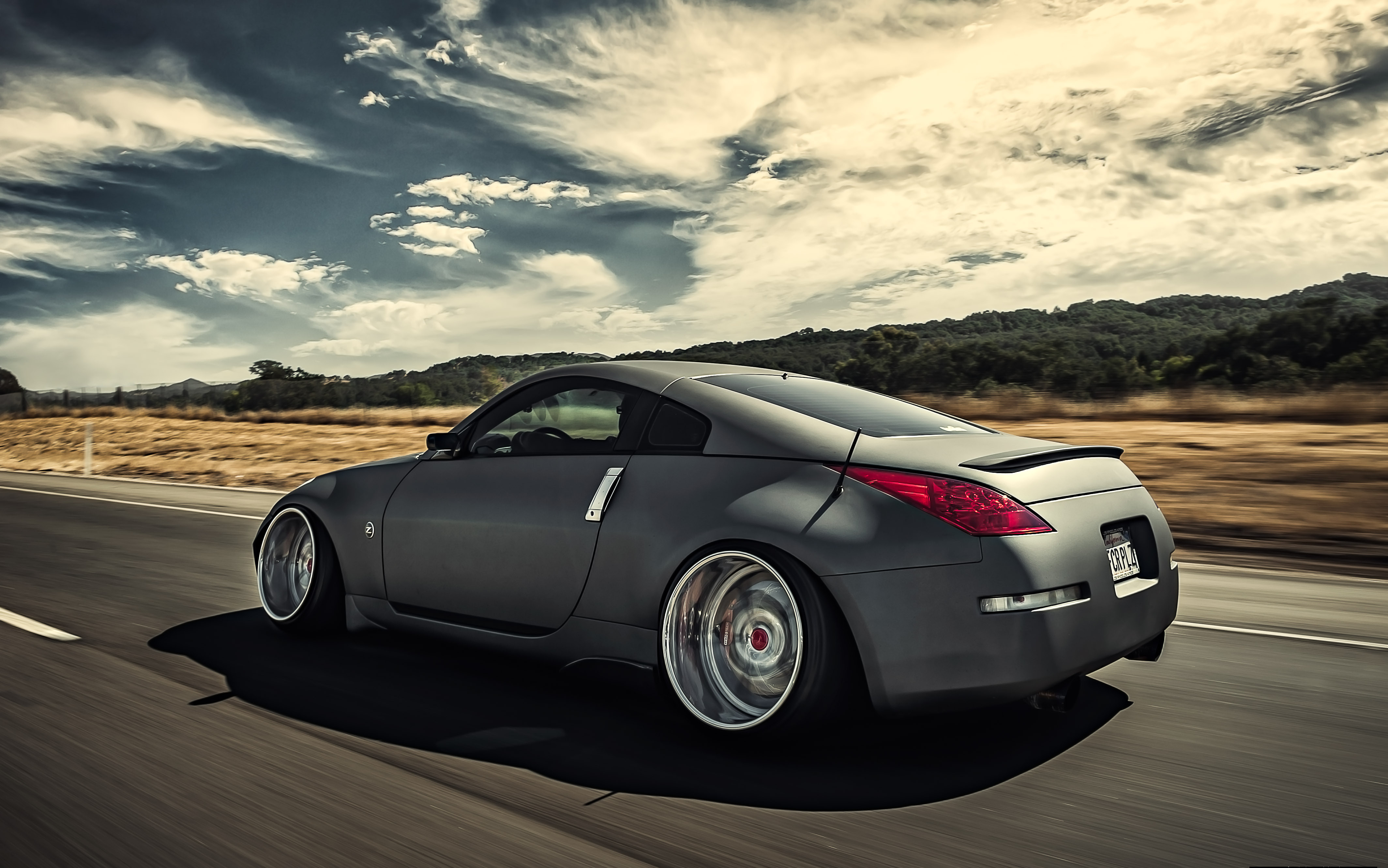 Скачать nissan, 350z, stance, движение, скорость, вид сбоку обои на рабочий стол