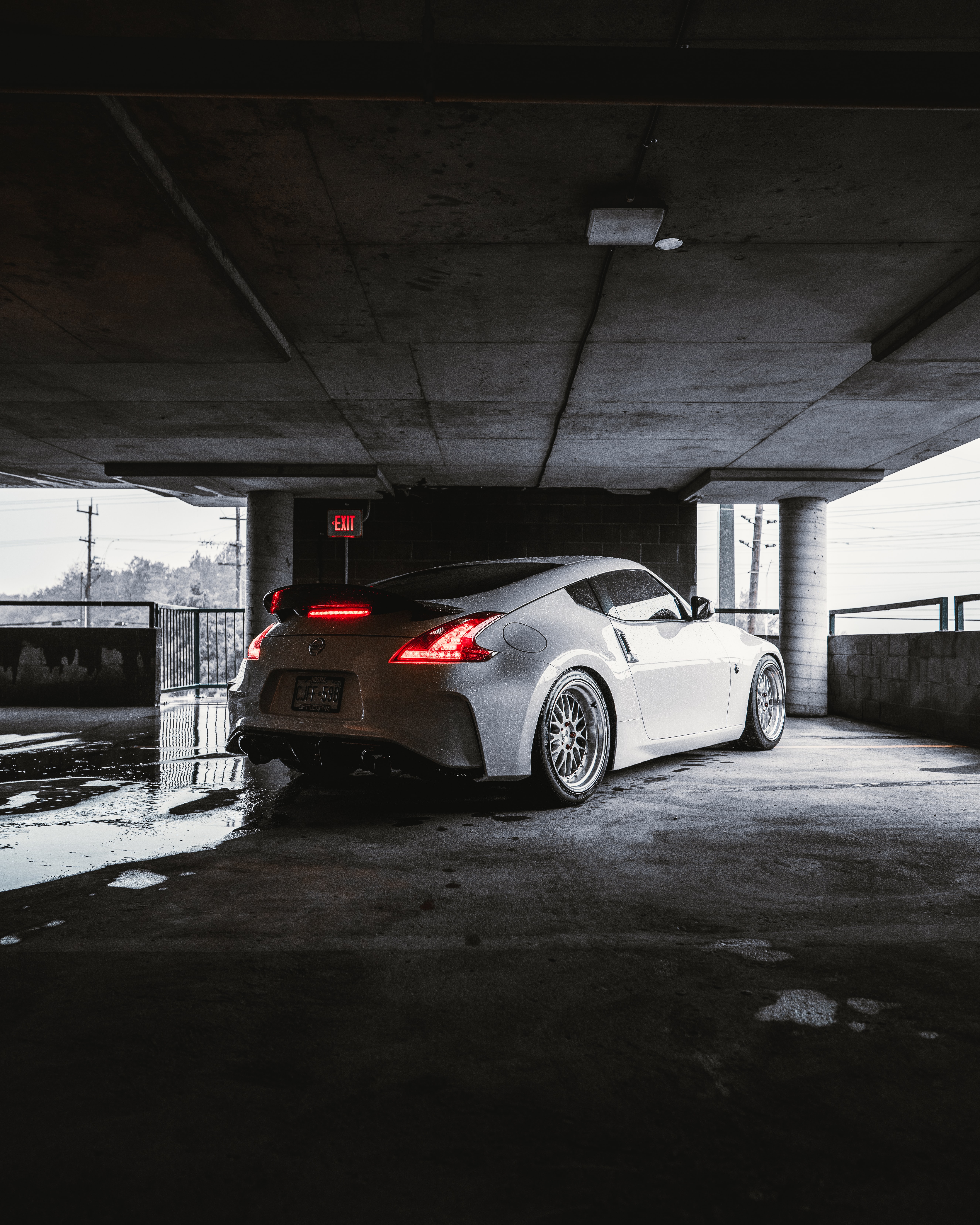 Скачать nissan 370z, nissan, автомобиль, спорткар, белый, фары обои для телефона