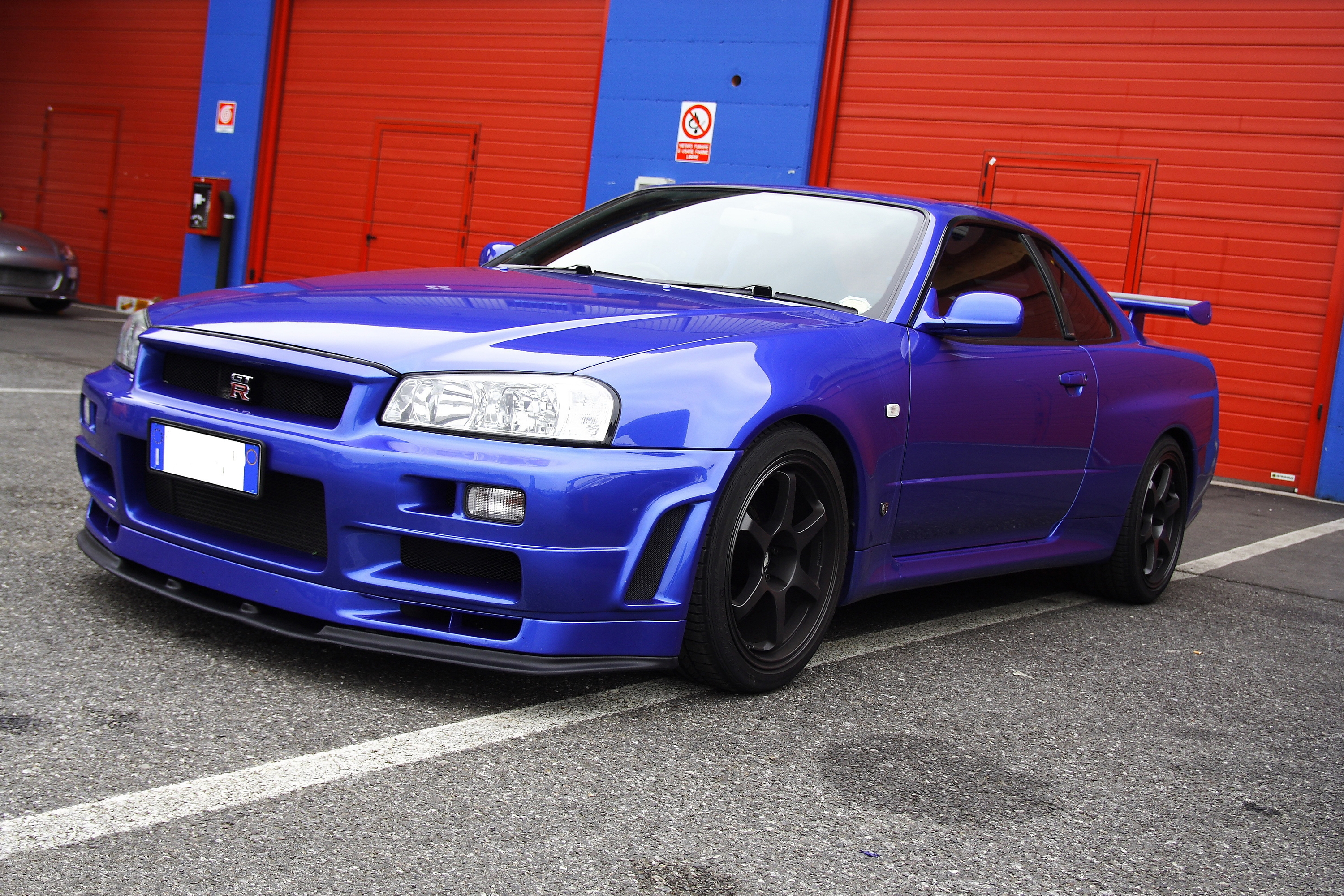 Скачать Nissan Skyline GT R34 обои для телефона