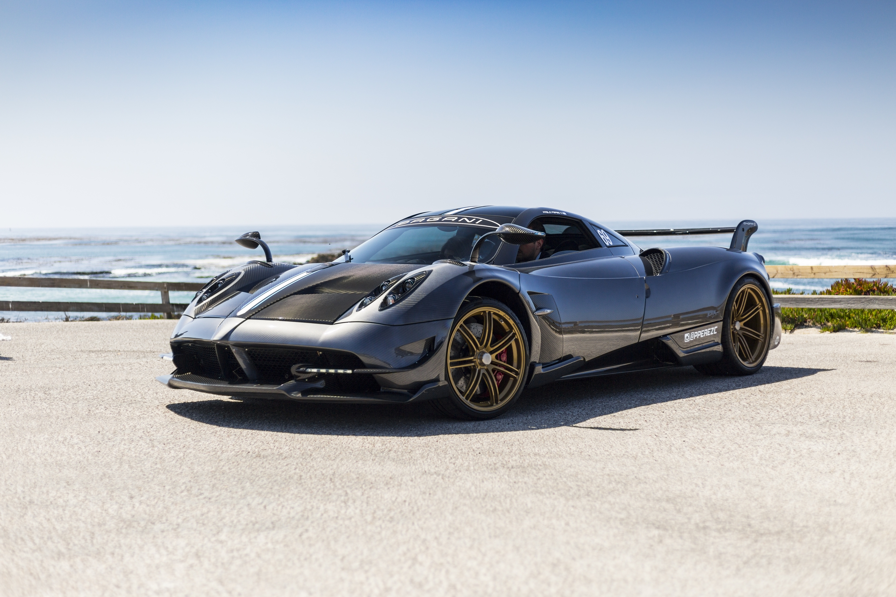 Скачать Pagani Huayra BC обои на рабочий стол