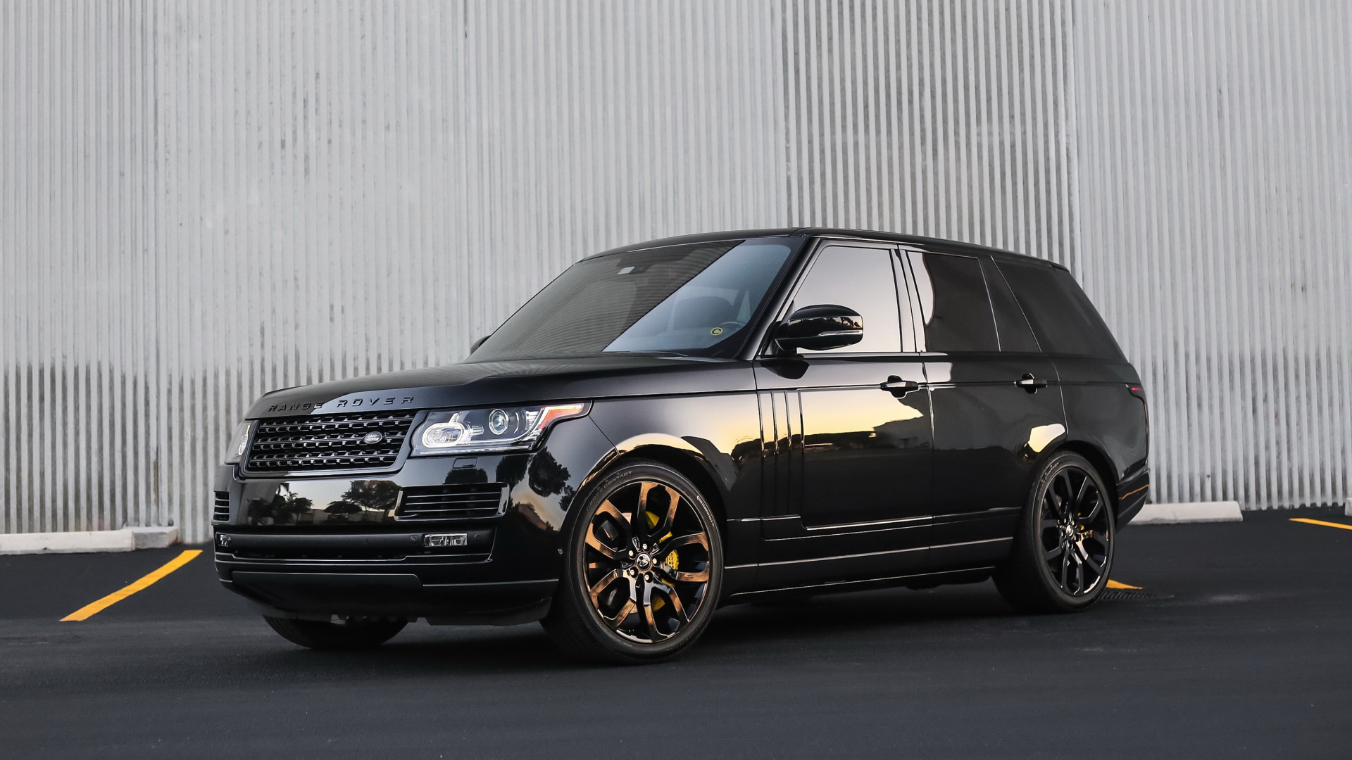 Скачать Range Rover обои на рабочий стол