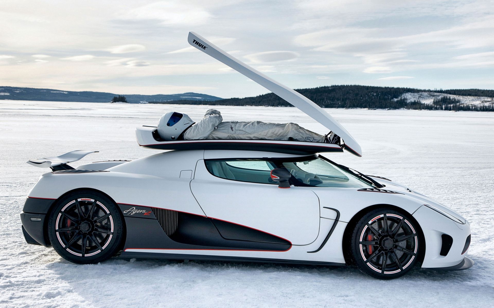 Скачать top gear, koenigsegg, agera r, the stig, some say обои на рабочий стол