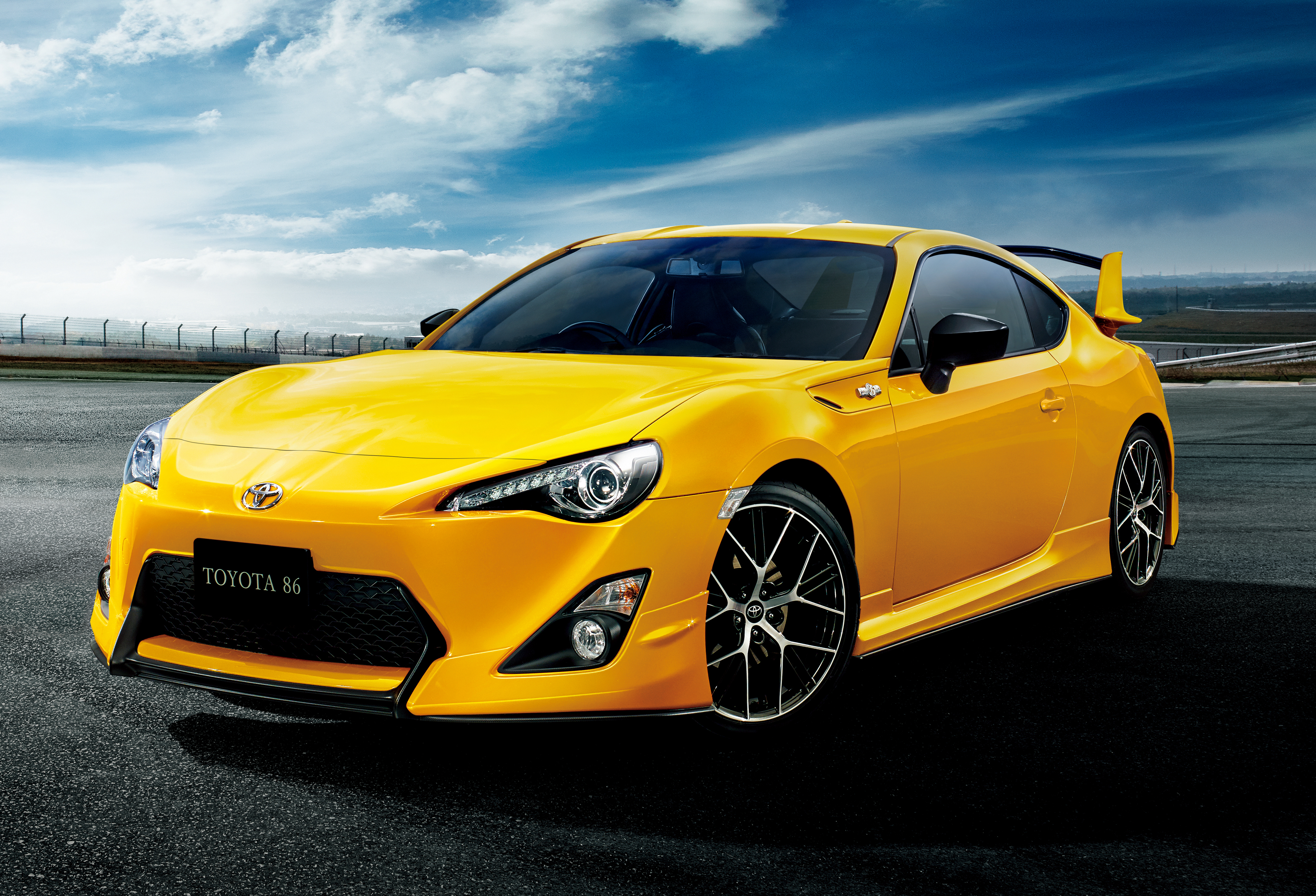 Скачать toyota, 2015, gt86, желтый обои на рабочий стол