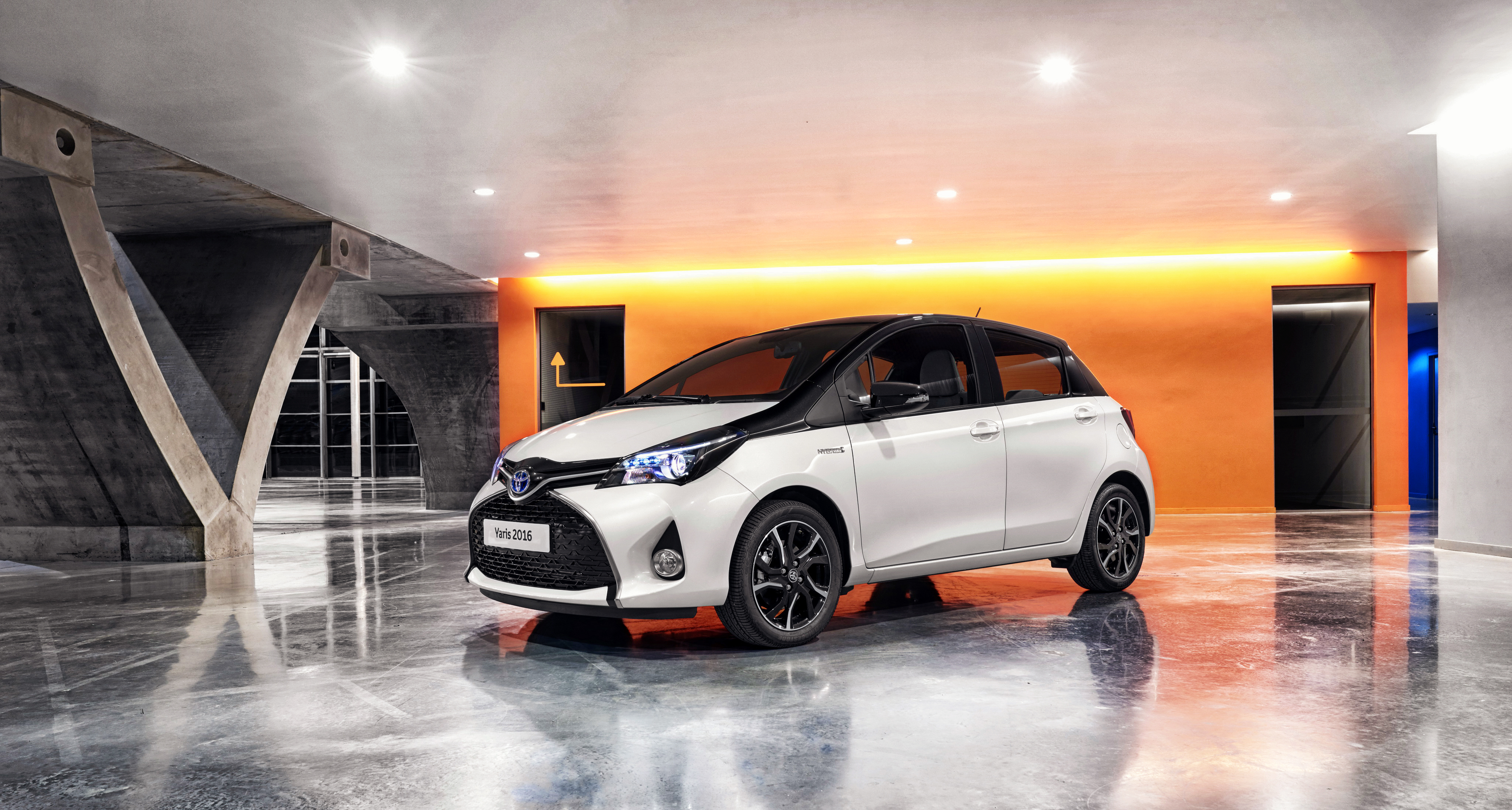 Скачать toyota, yaris, вид сбоку обои на рабочий стол