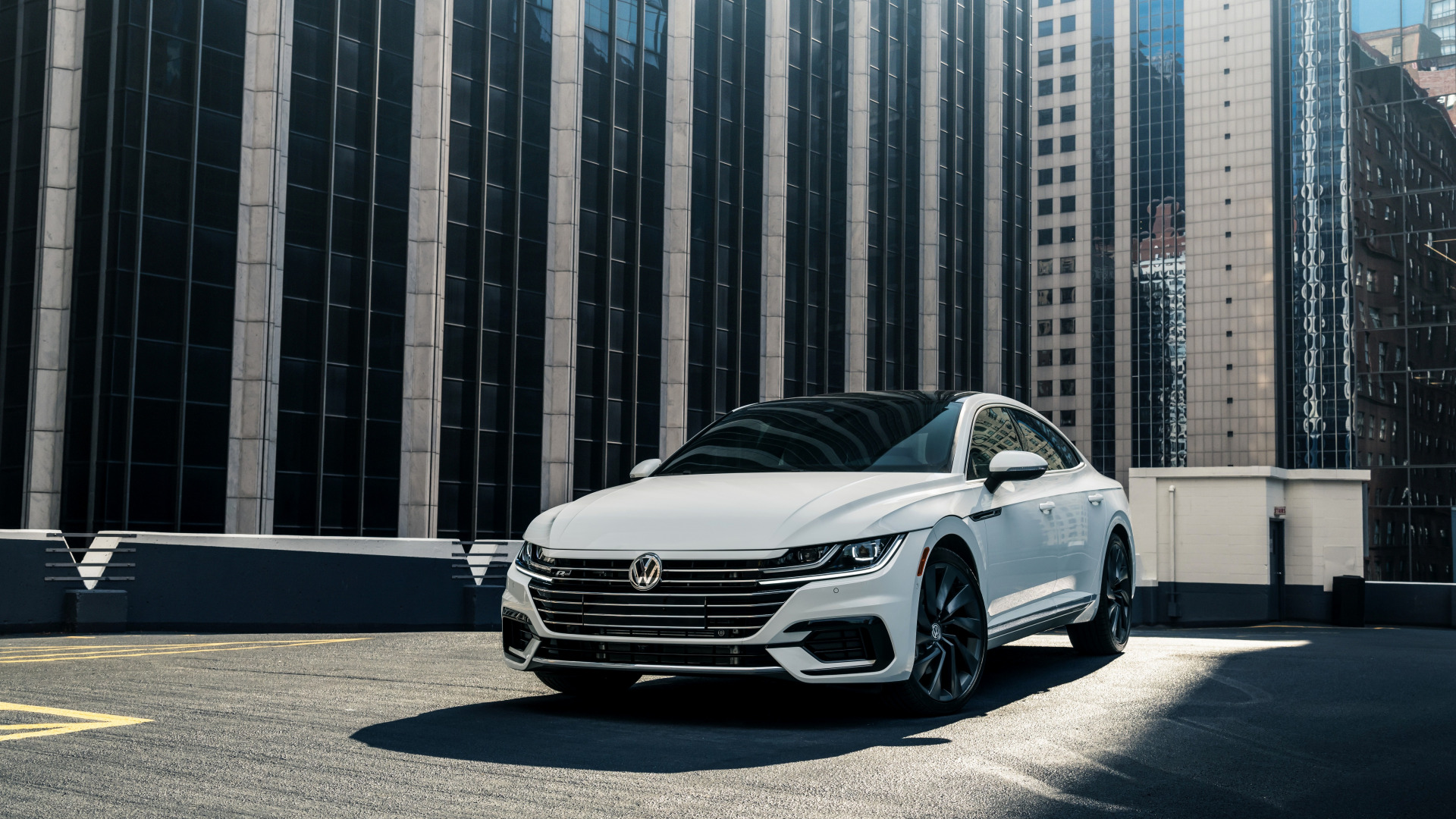 Скачать Volkswagen Arteon 2019 обои на рабочий стол