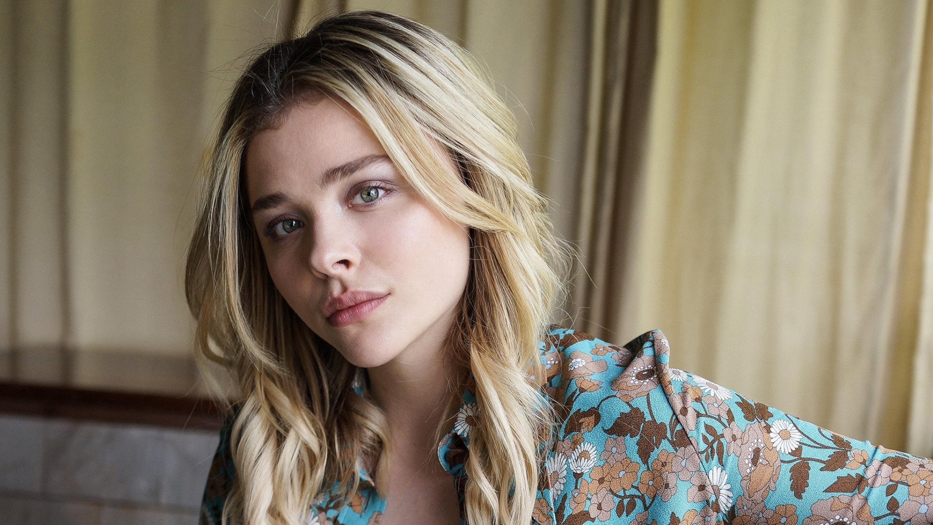 Скачать Chloe Grace Moretz обои на рабочий стол