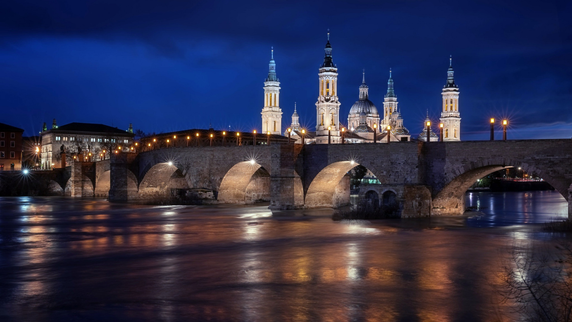 Скачать Zaragoza обои на рабочий стол